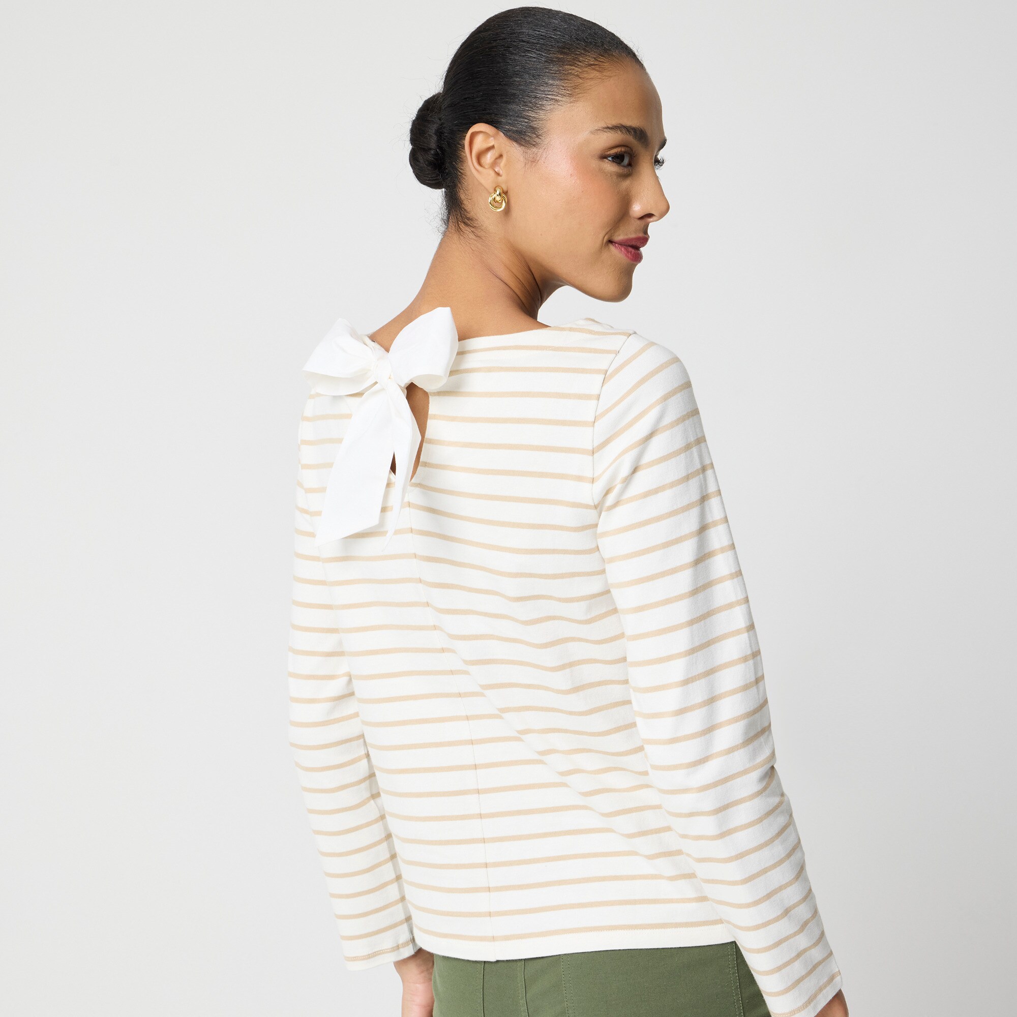 Striped bow-back top