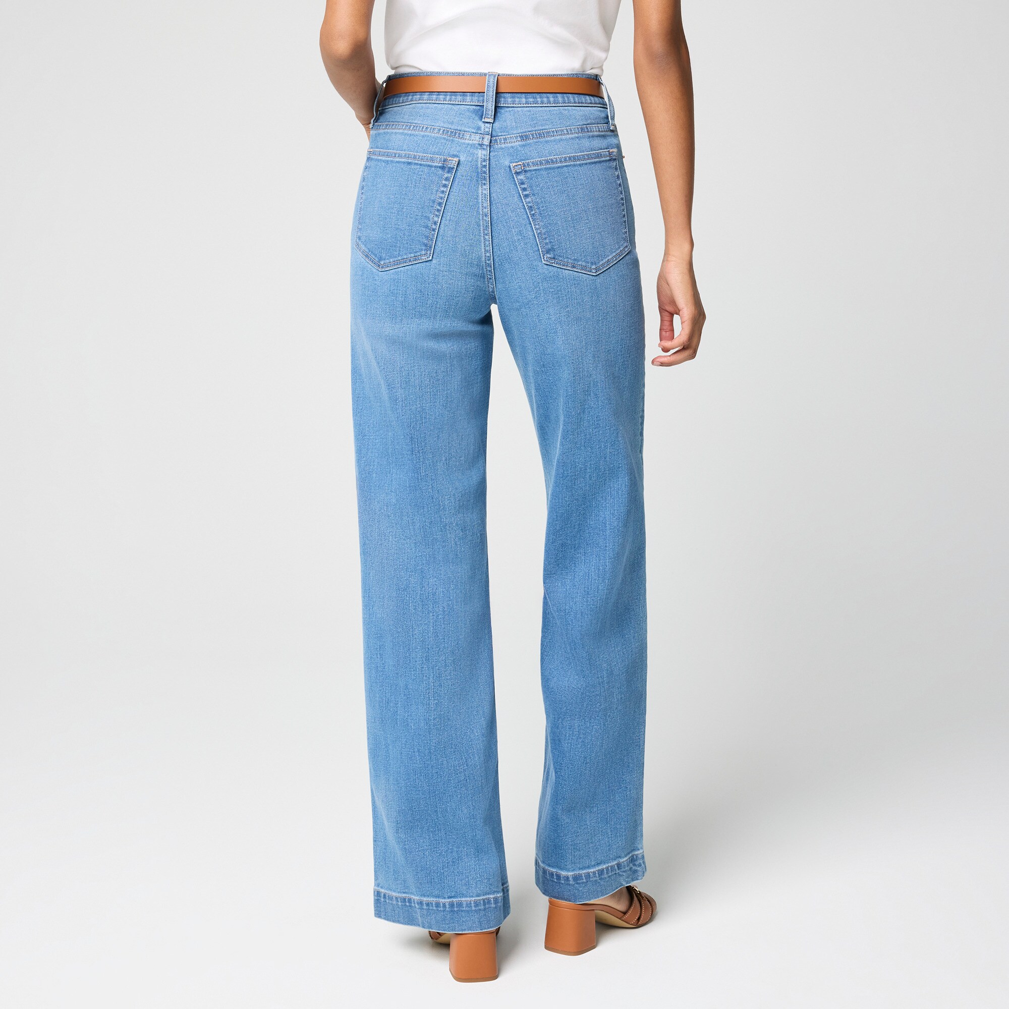 Classic wide-leg jean in signature stretch