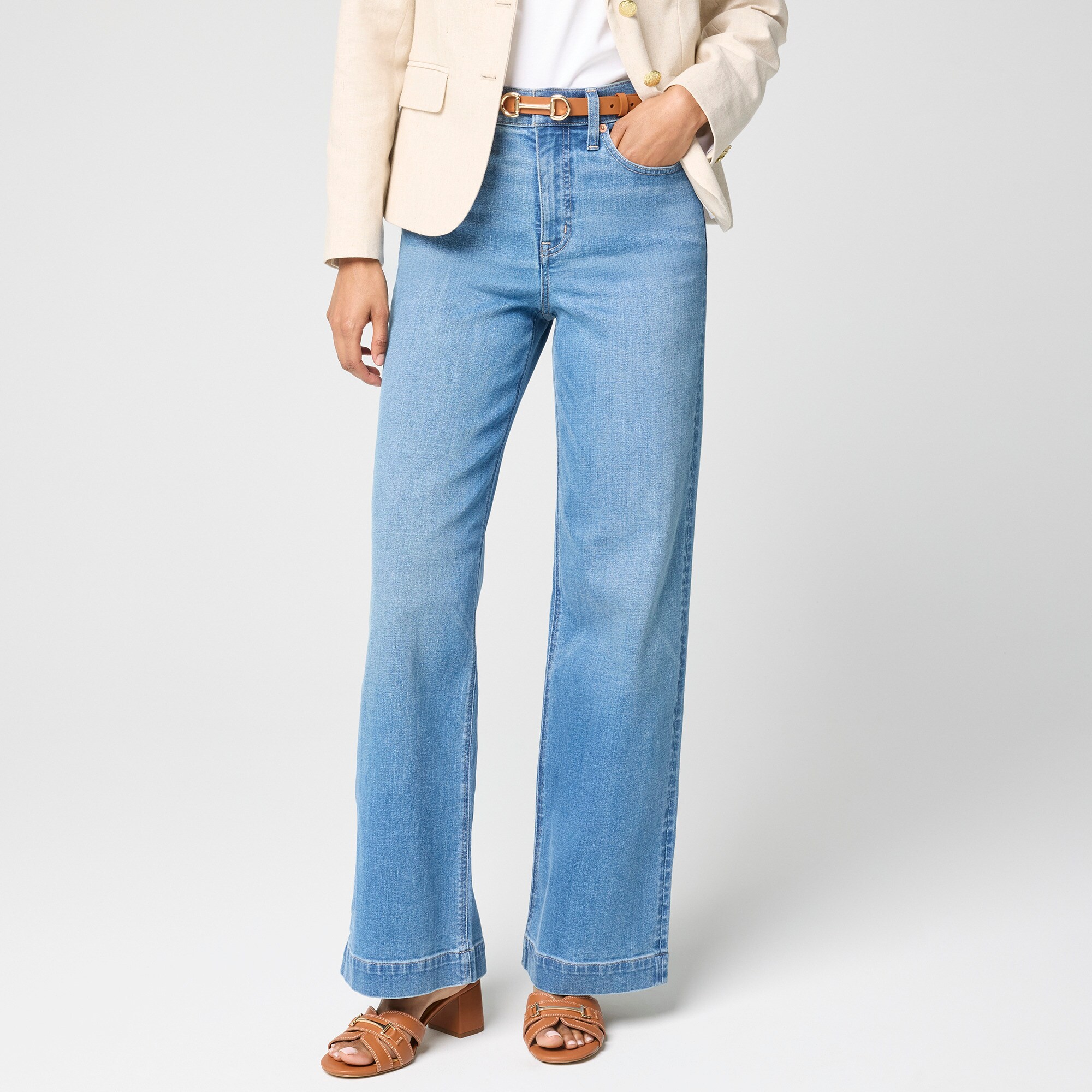 womens Classic wide-leg jean in signature stretch