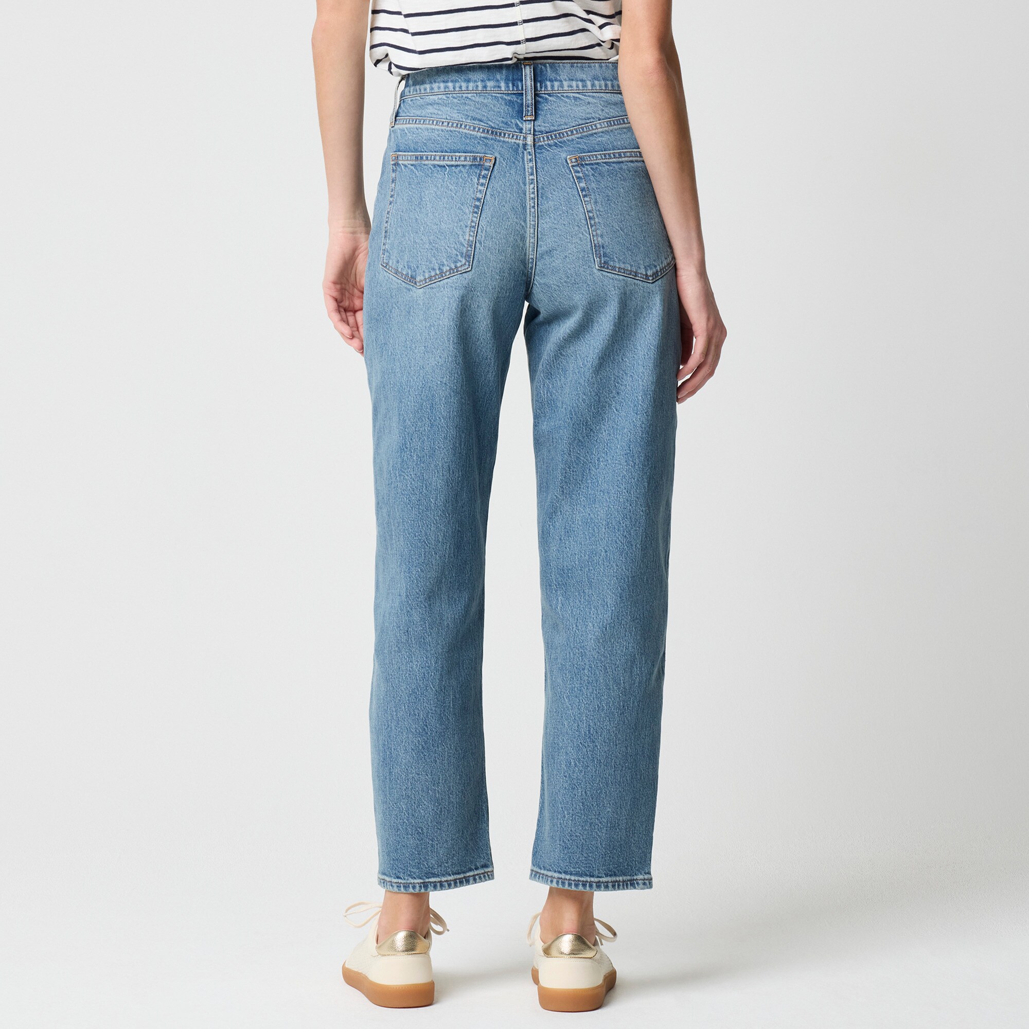 Barrel-leg jean in all-day stretch