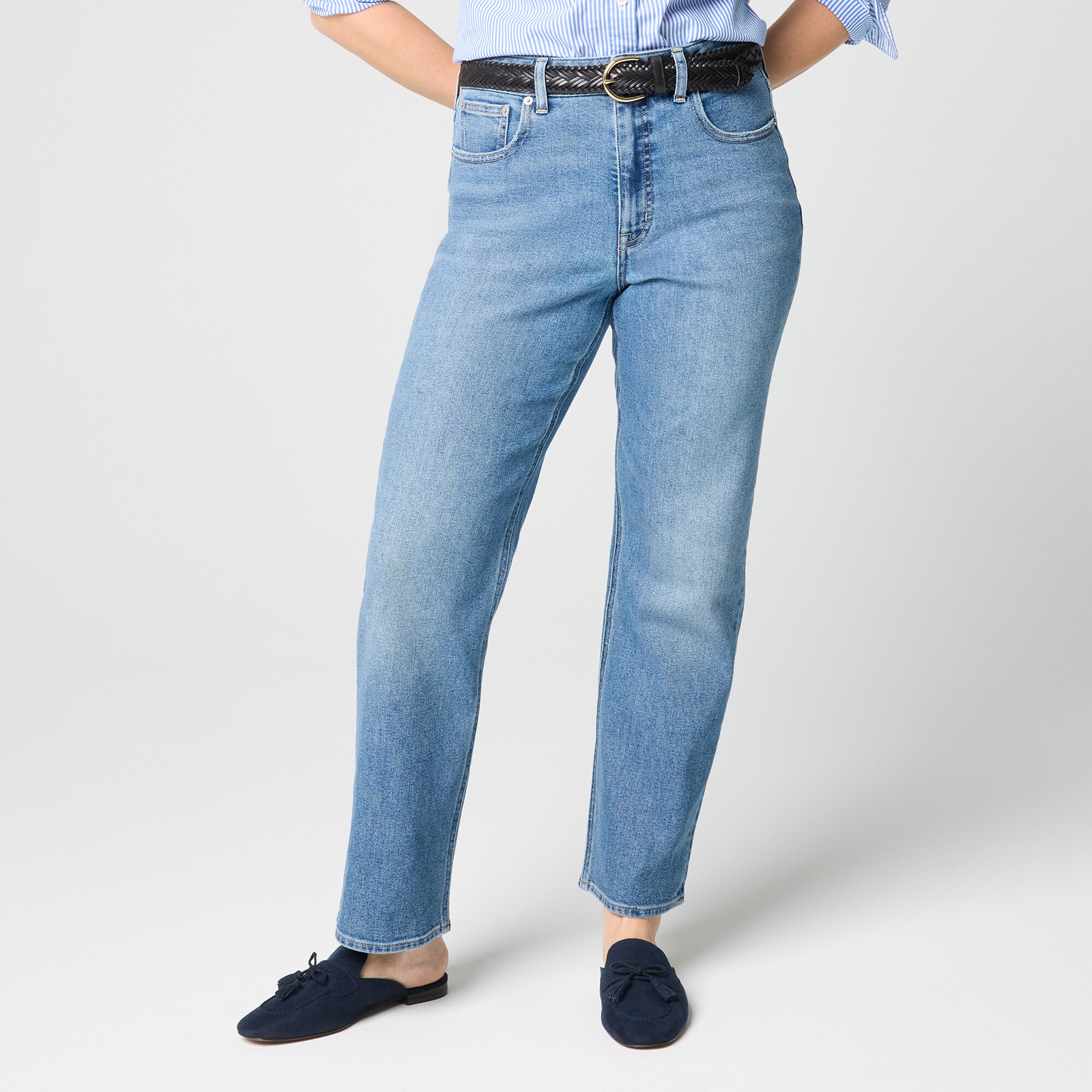 Curvy mid-rise straight jean in all-day stretch