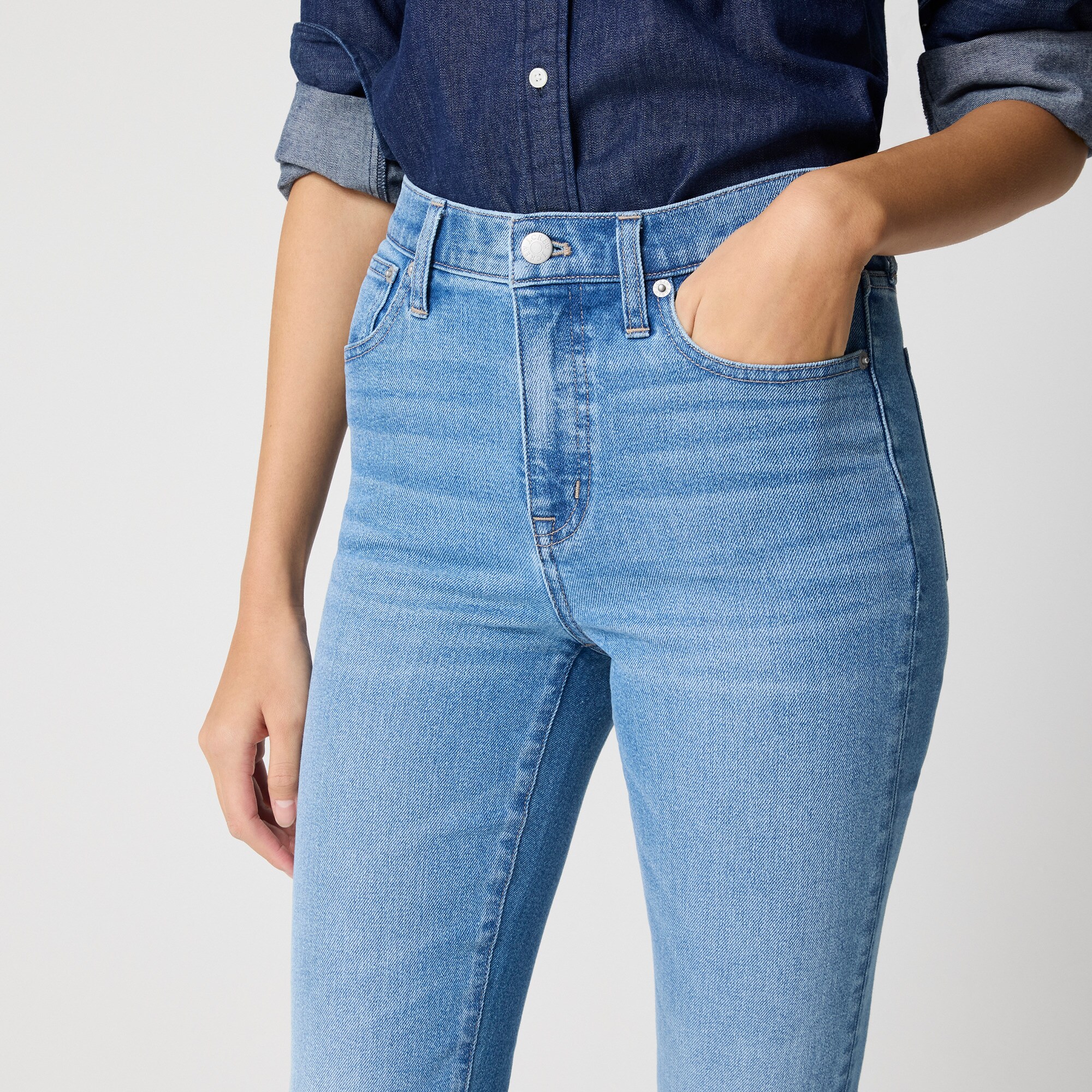 Essential straight jean in all-day stretch