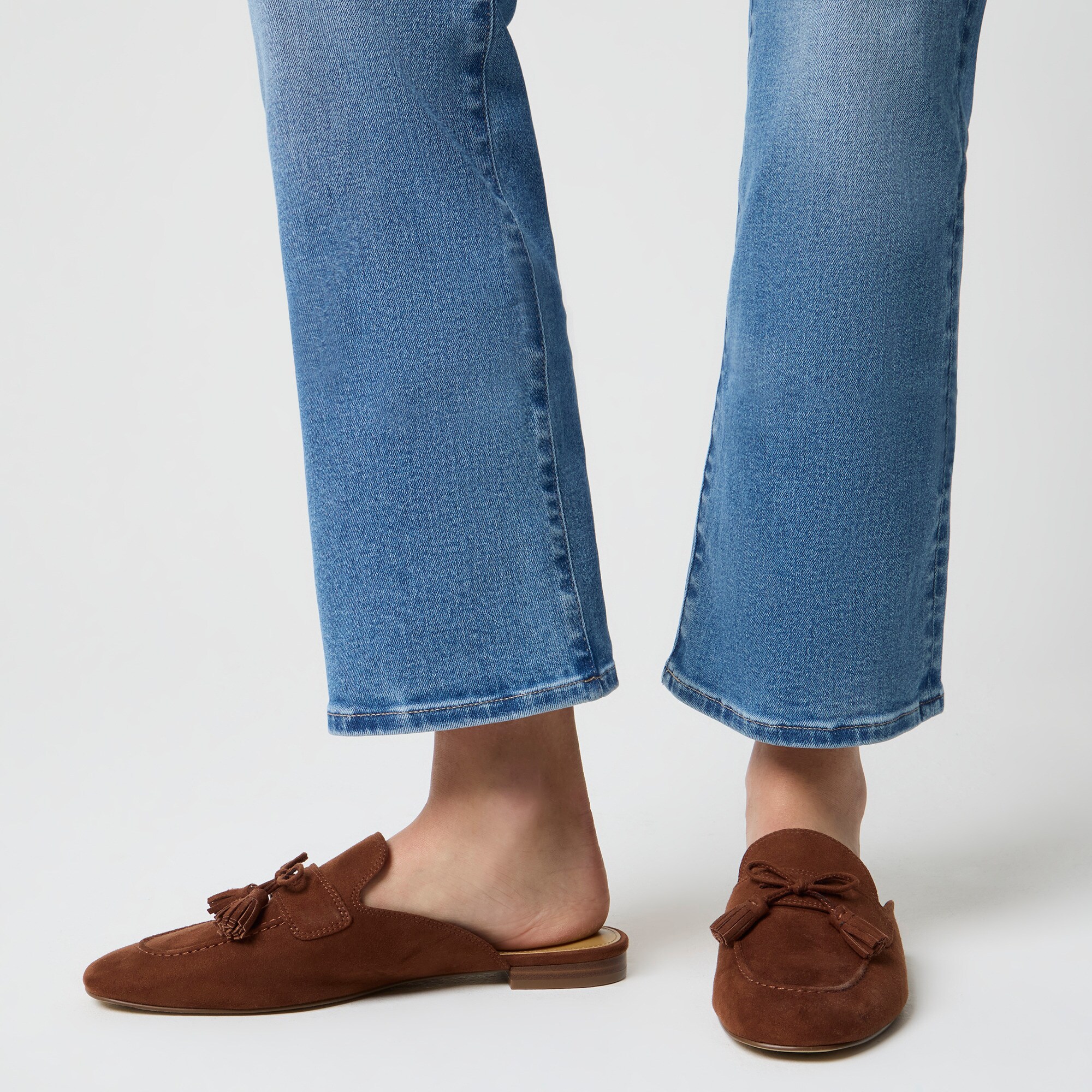 Ankle flare jean in signature stretch+