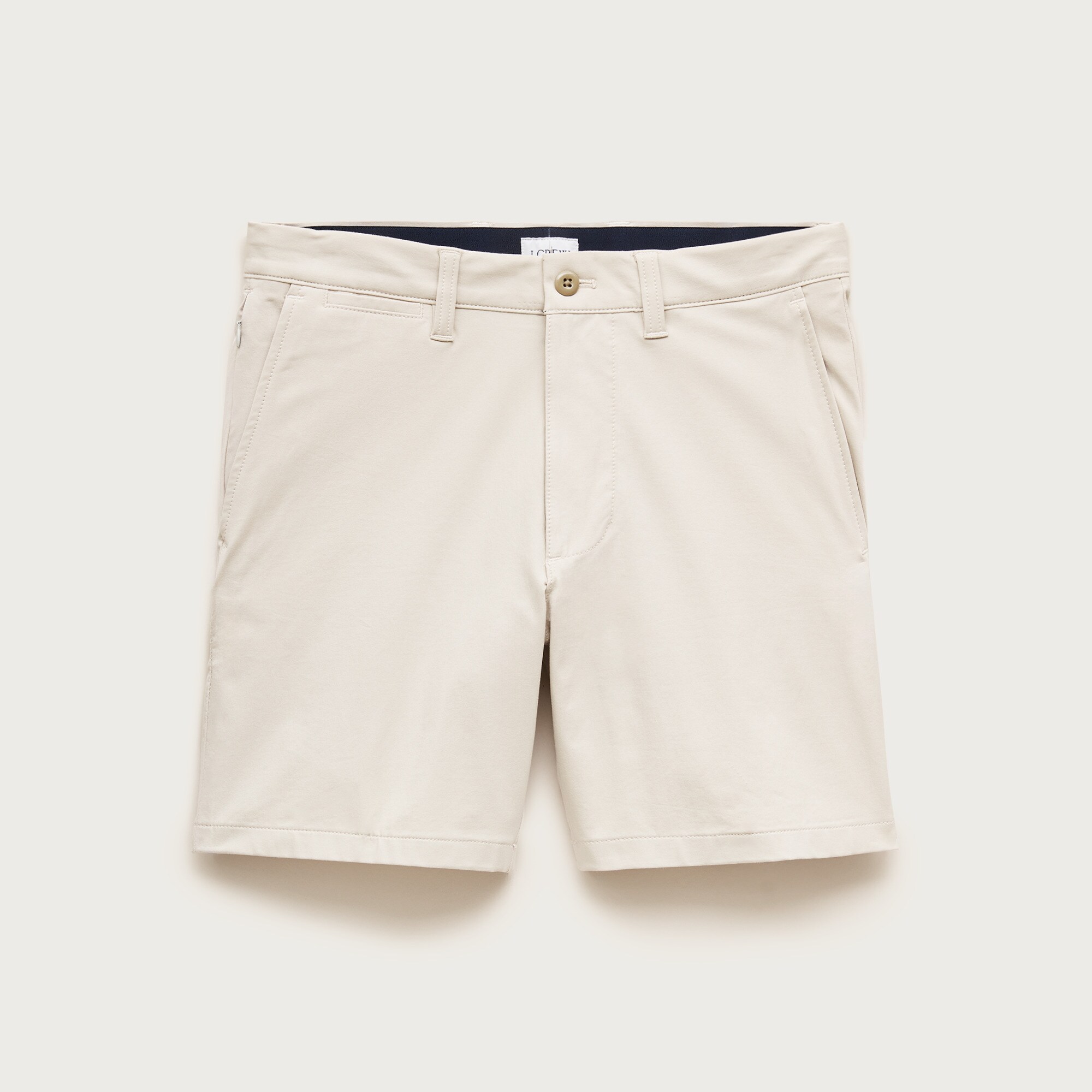 7" tech short