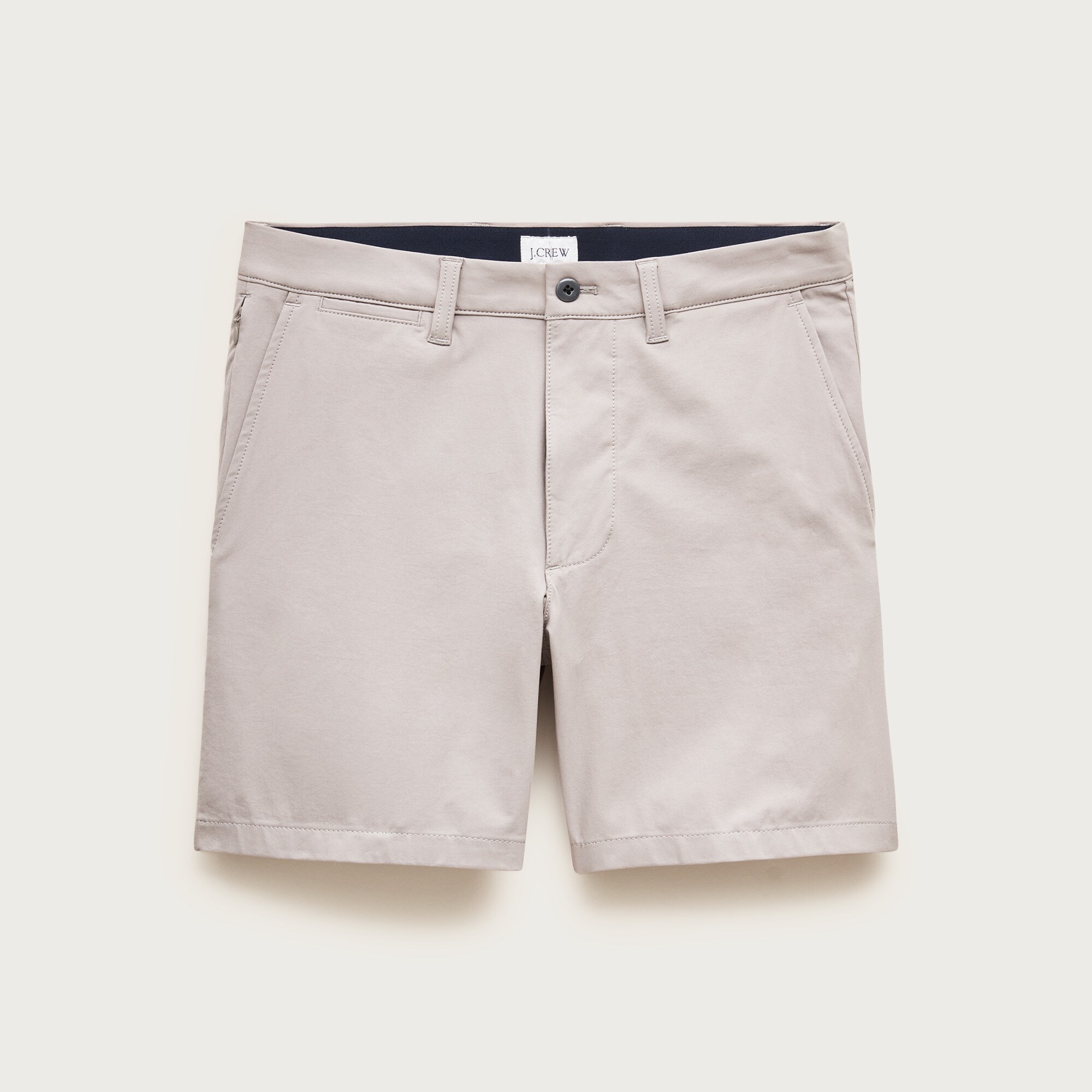 7" tech short