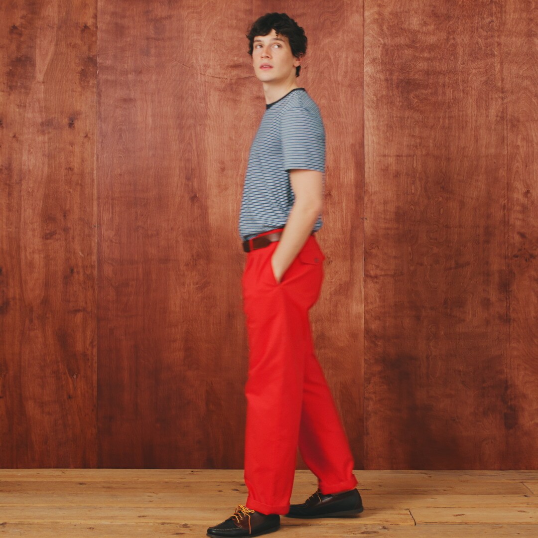 Classic double-pleated chino pant