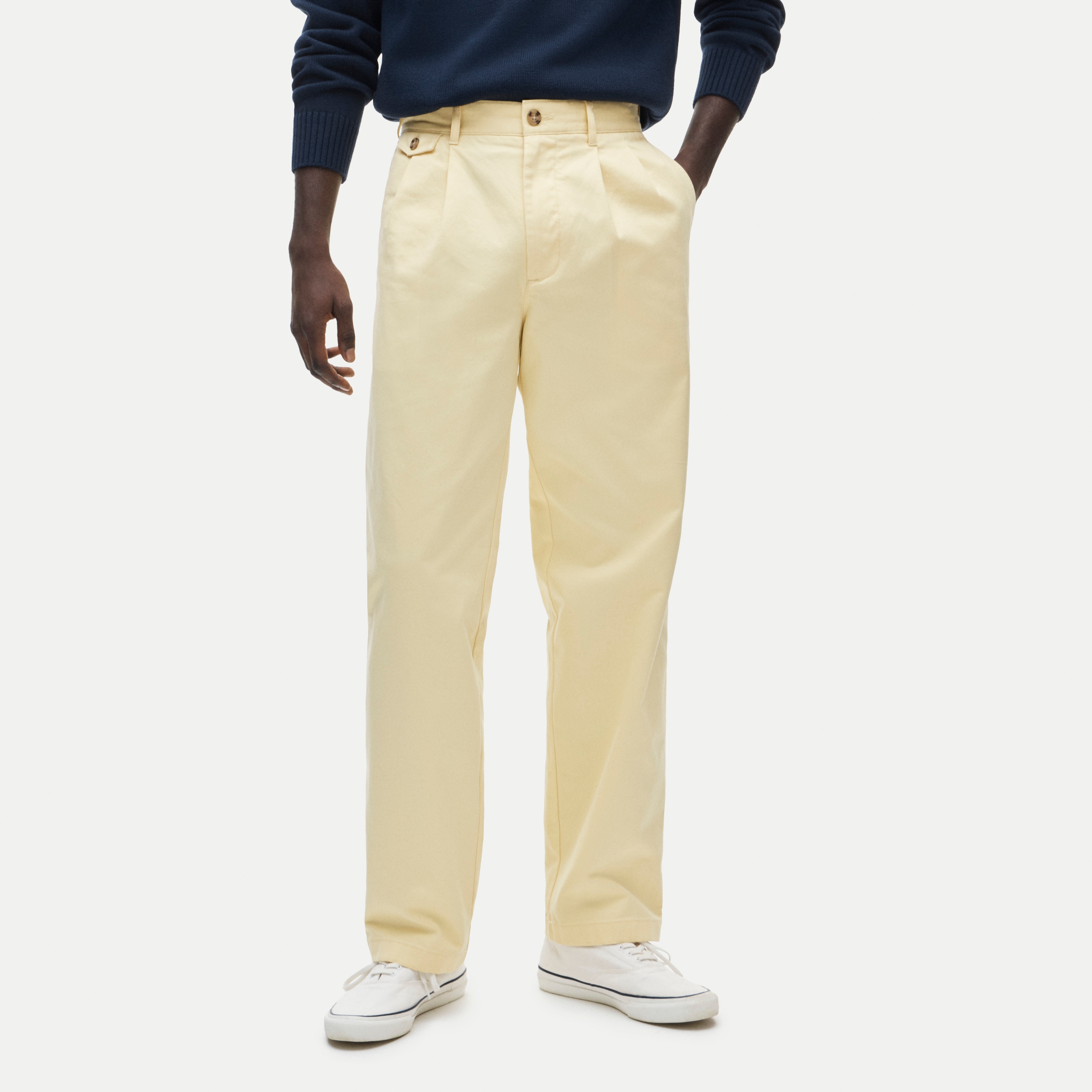 Classic double-pleated chino pant