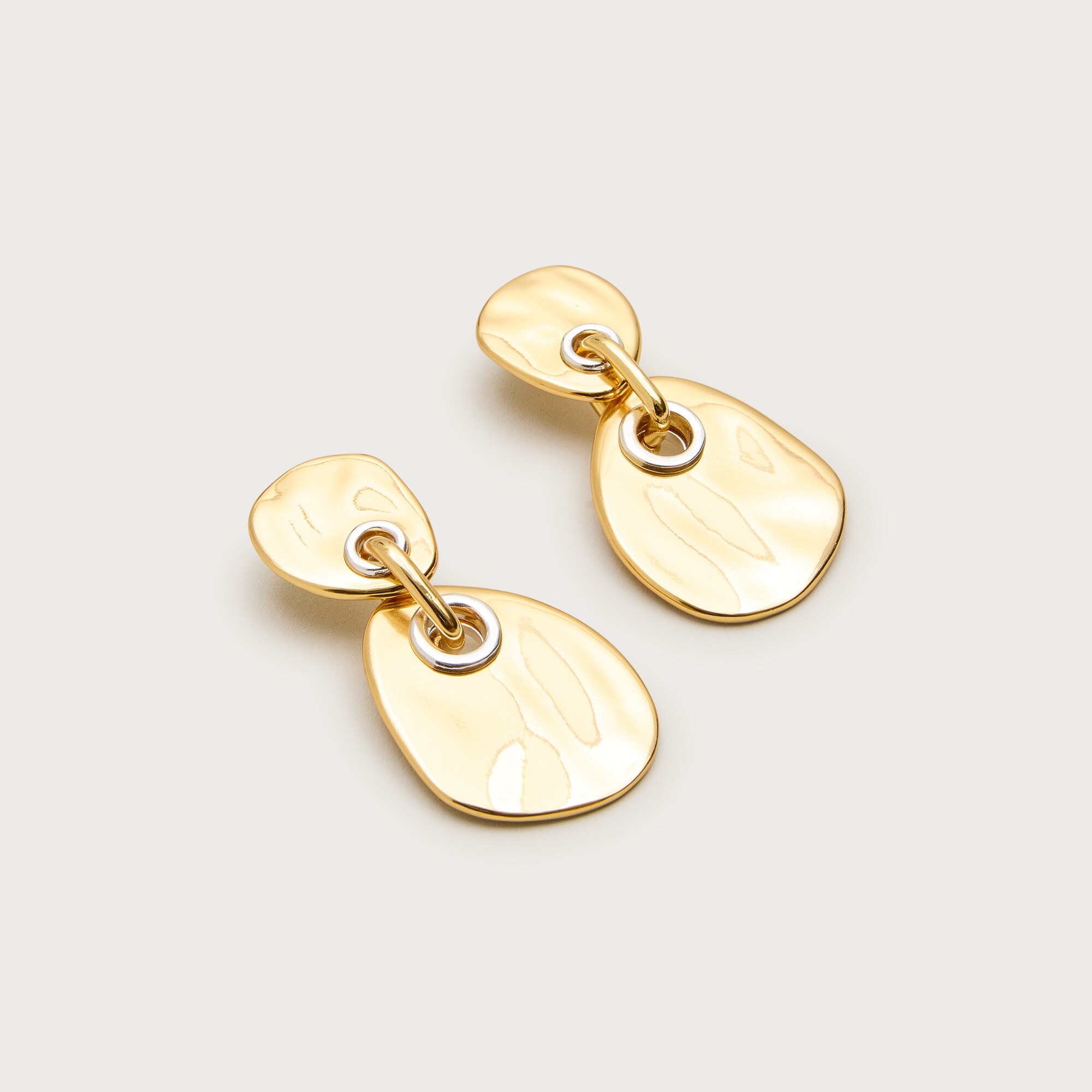 Round grommet drop earrings
