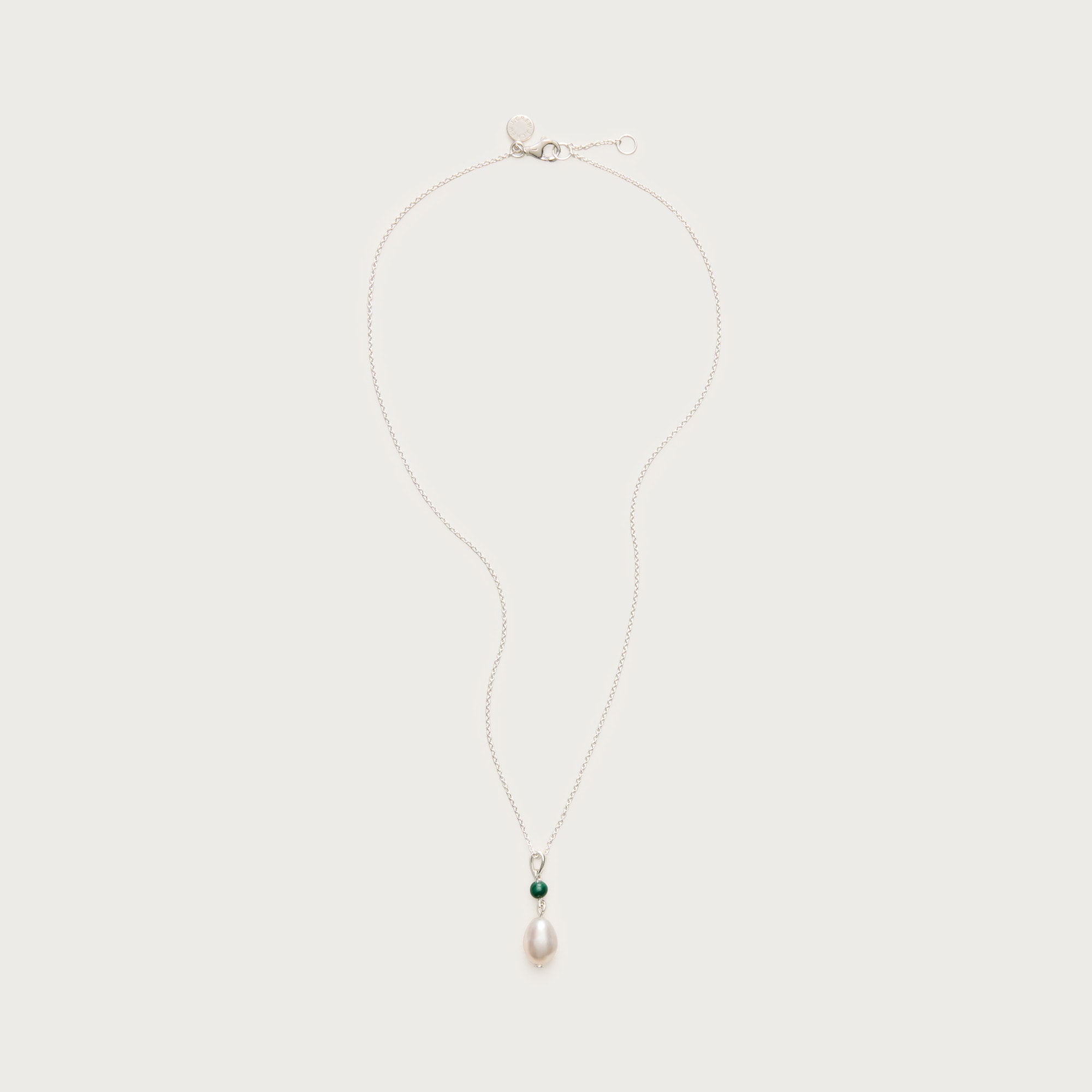  Silver-plated freshwater pearl necklace