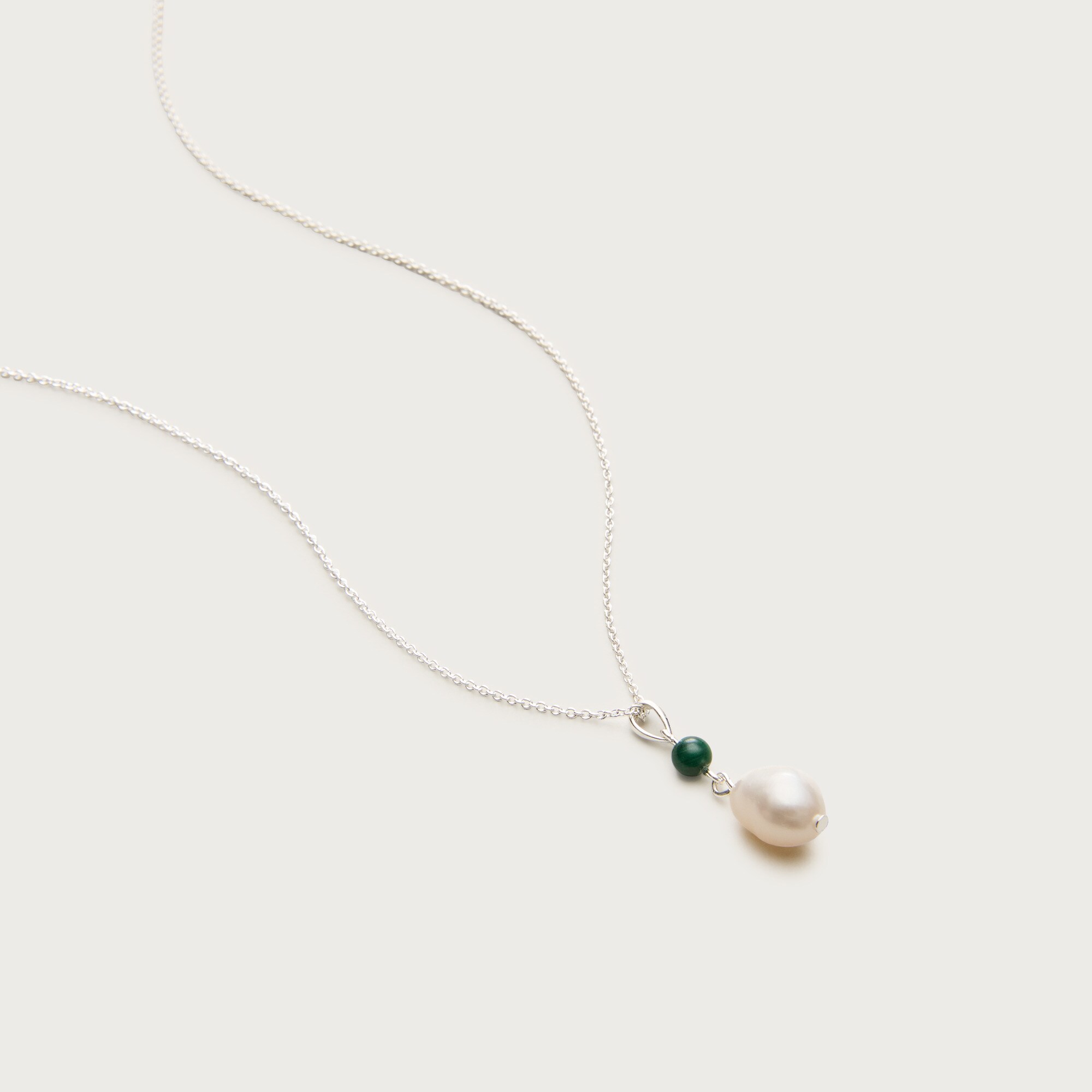 Silver-plated freshwater pearl necklace
