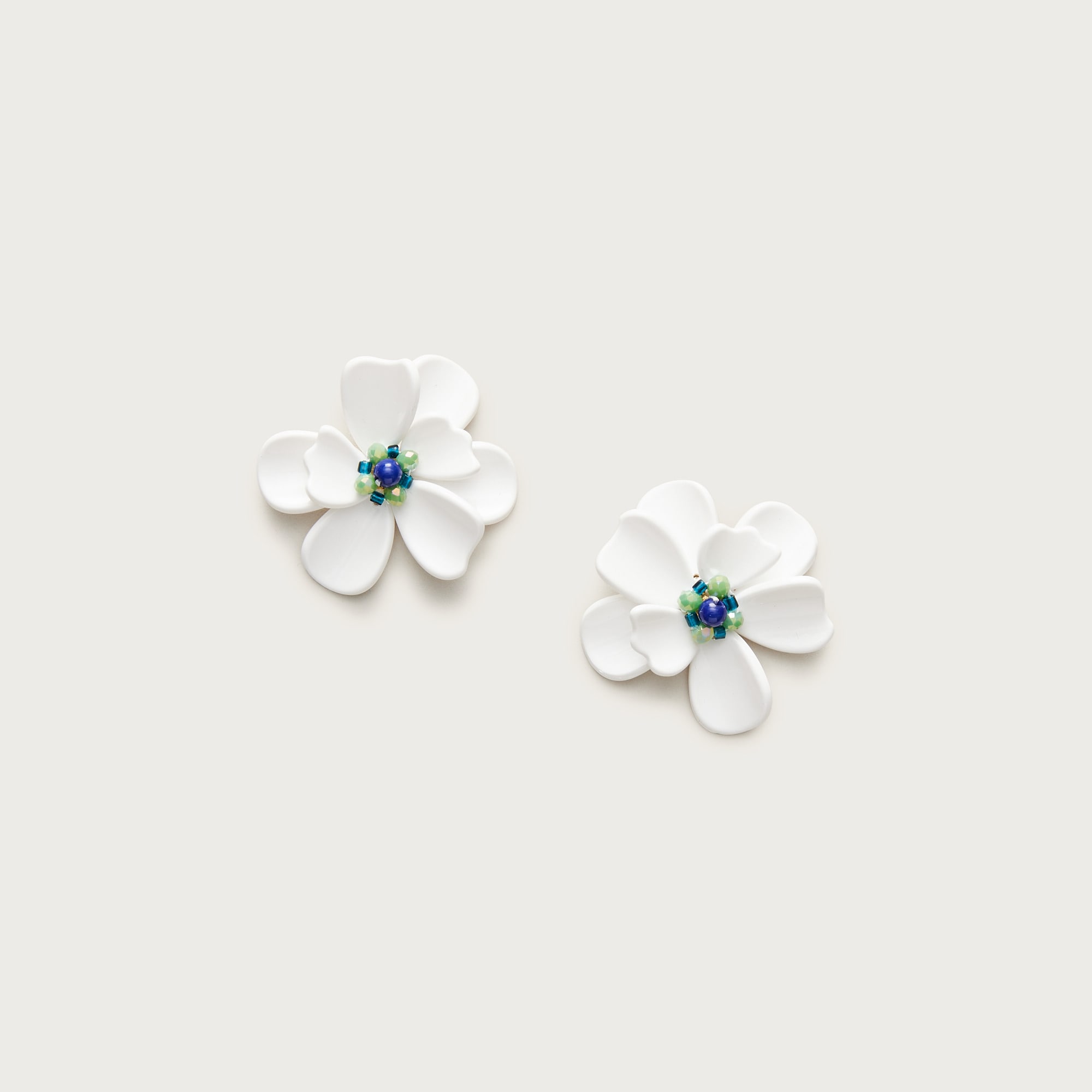 Beaded flower stud earrings