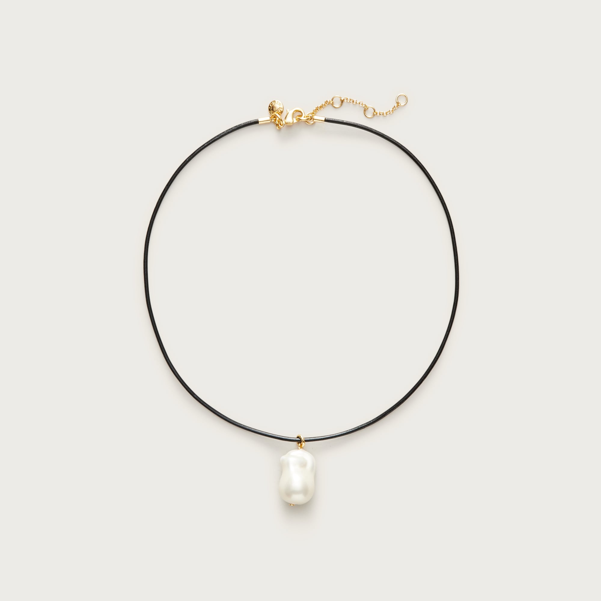 アクセサリー CJ Pearl Pendant And Leather Cord Necklace For Women | J.Crew