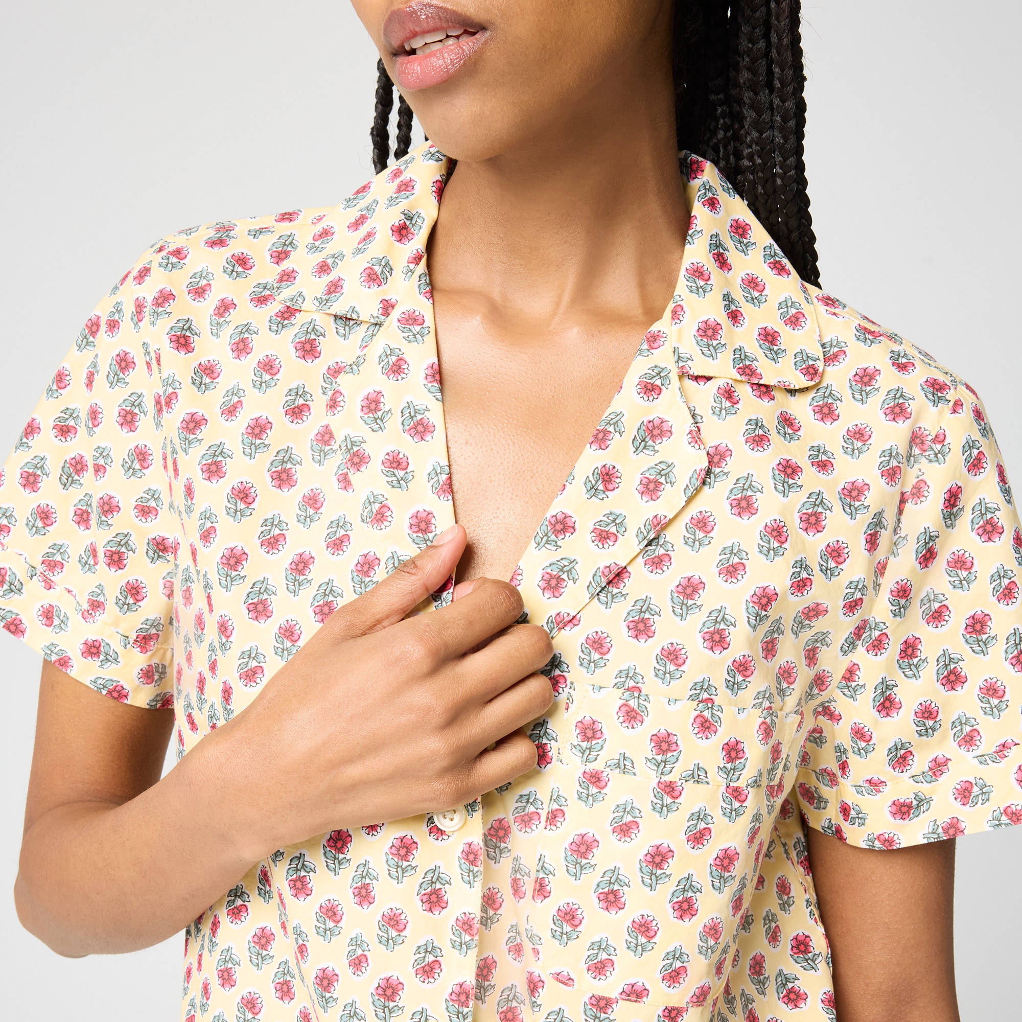 Short-sleeve printed top and pants pajama set