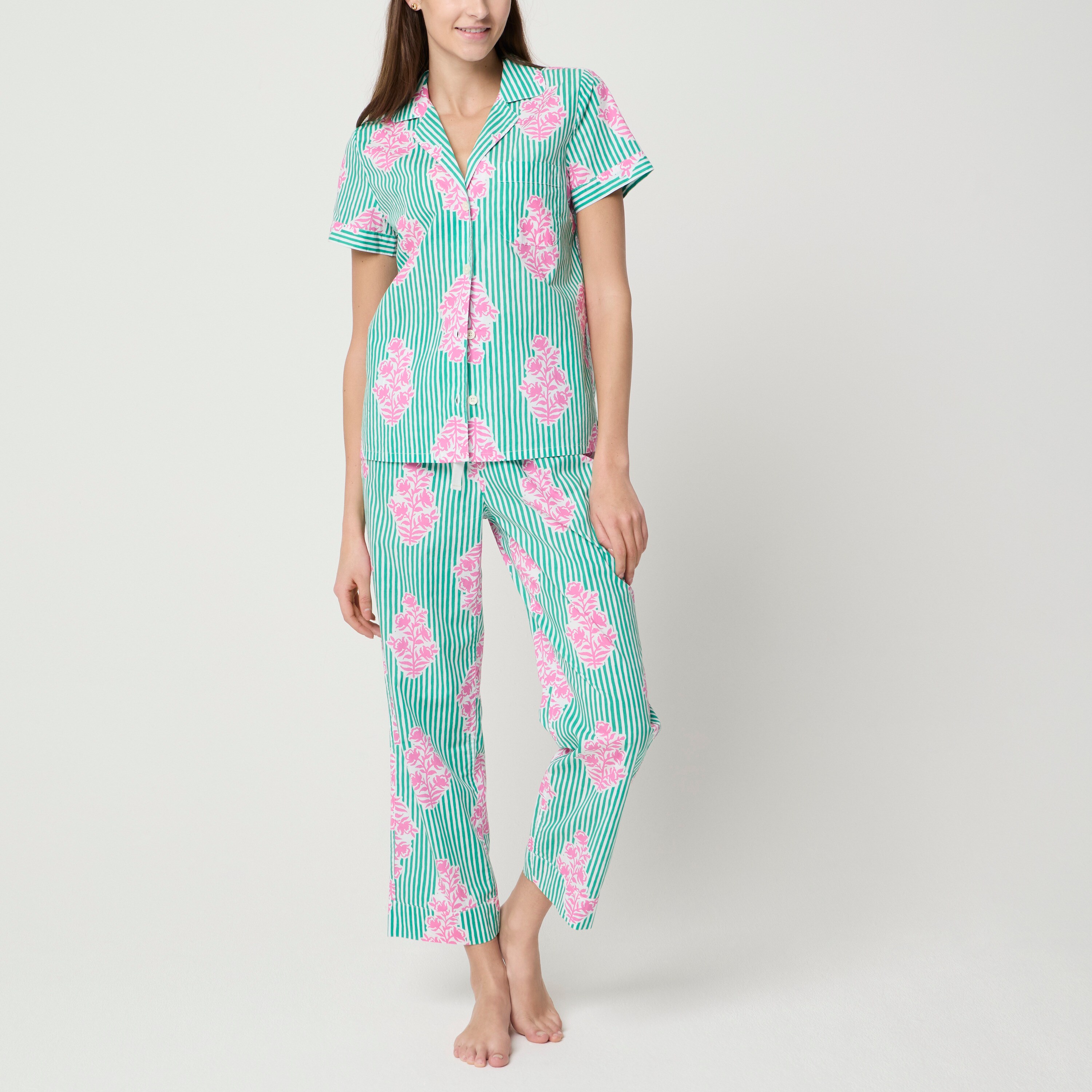 Short-sleeve printed top and pant pajama set