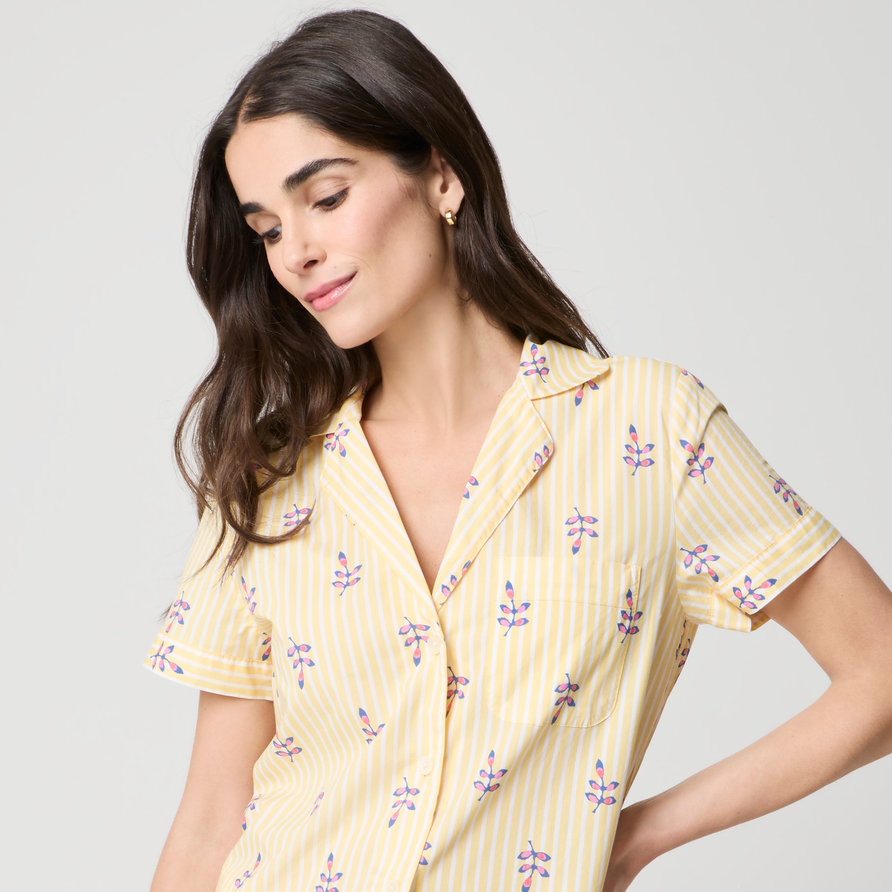 Short-sleeve printed top and pant pajama set