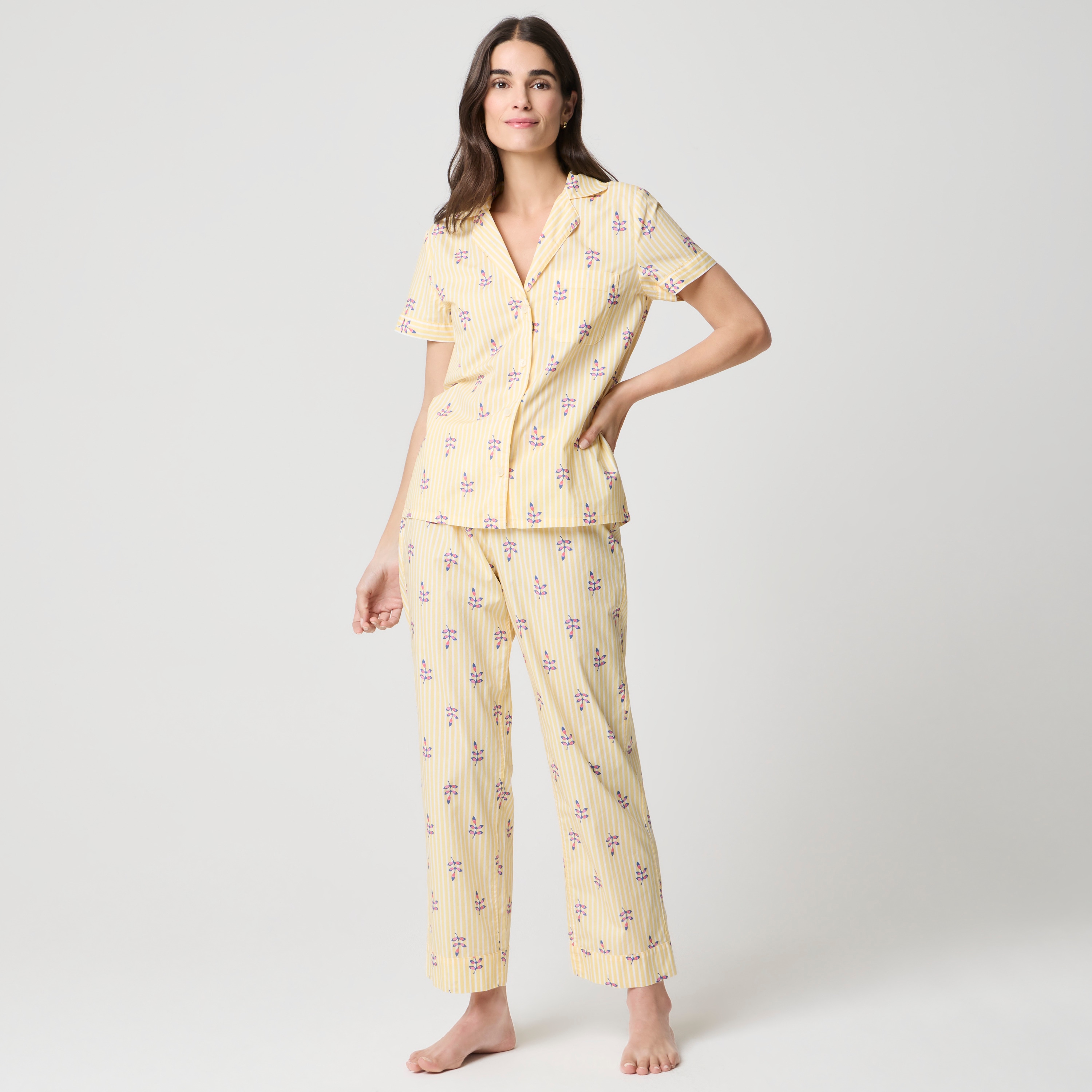 Short-sleeve printed top and pant pajama set