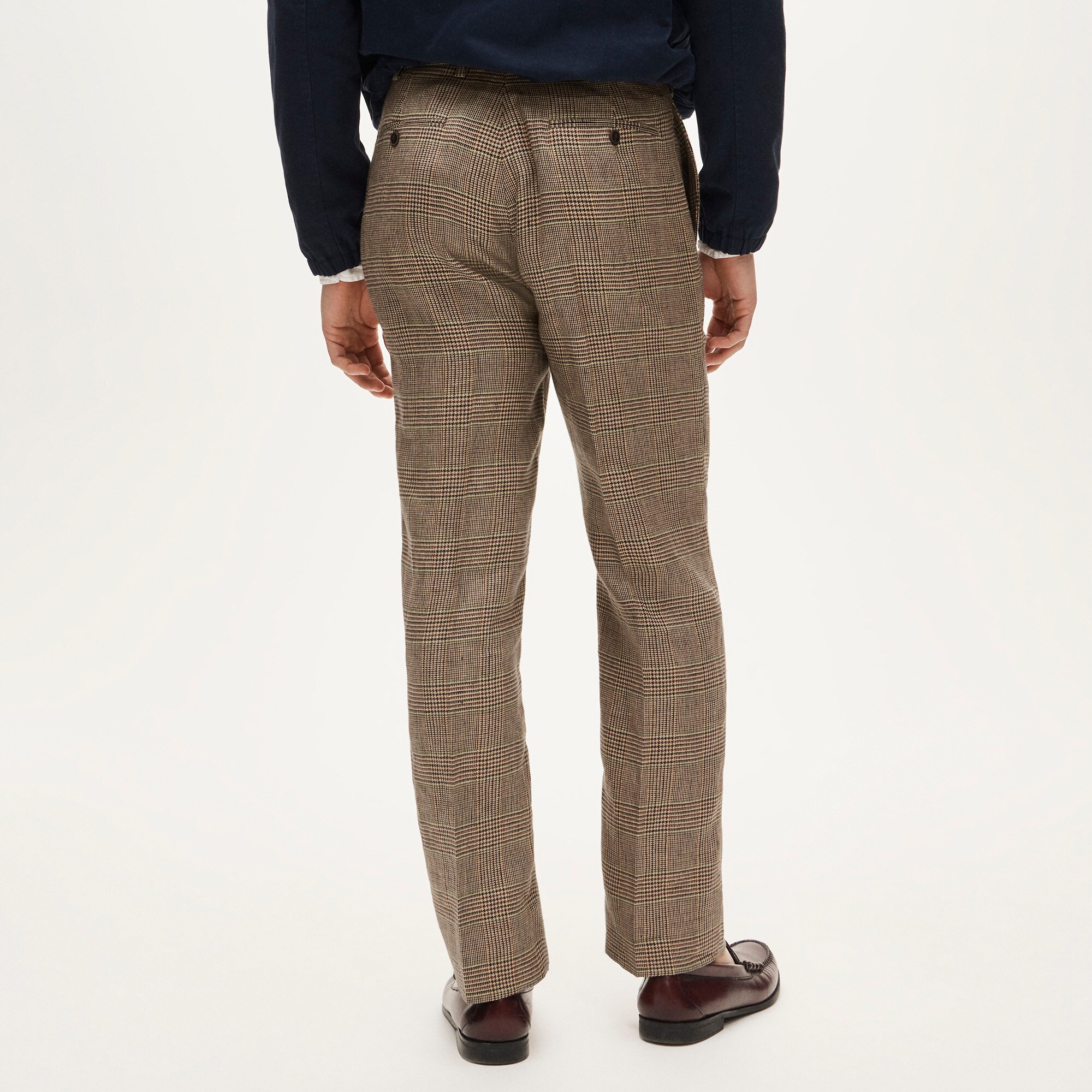 Relaxed-fit Single-pleat Trouser In Italian Wool Flannel For Men