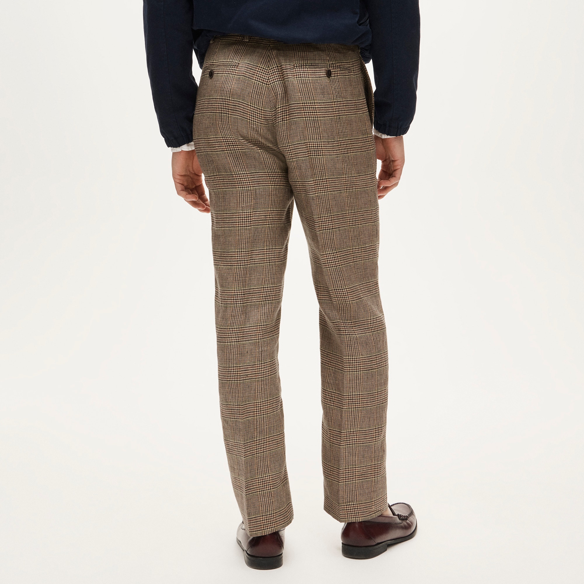 Relaxed-fit trouser in Irish linen