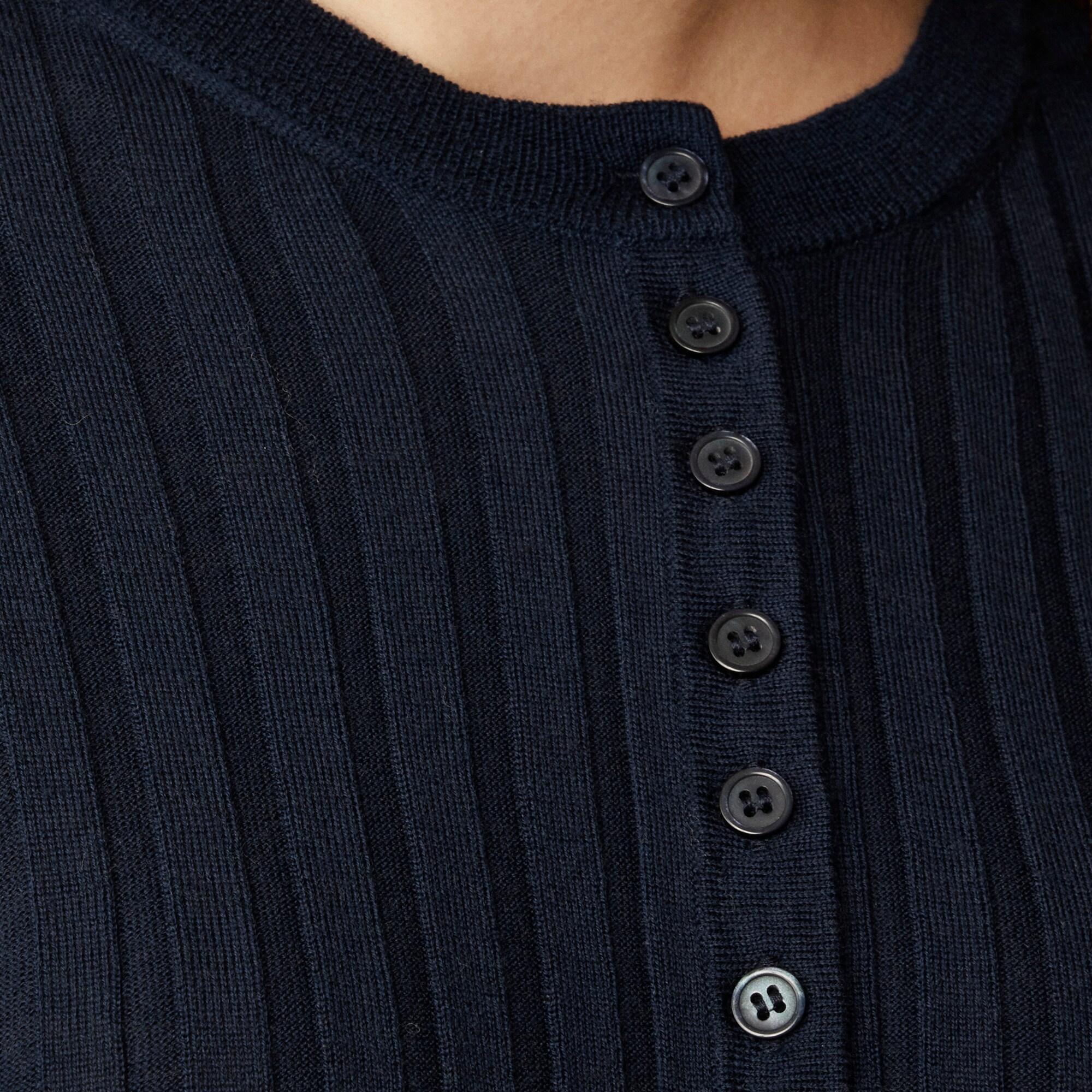Wide-rib fitted cardigan top in merino wool