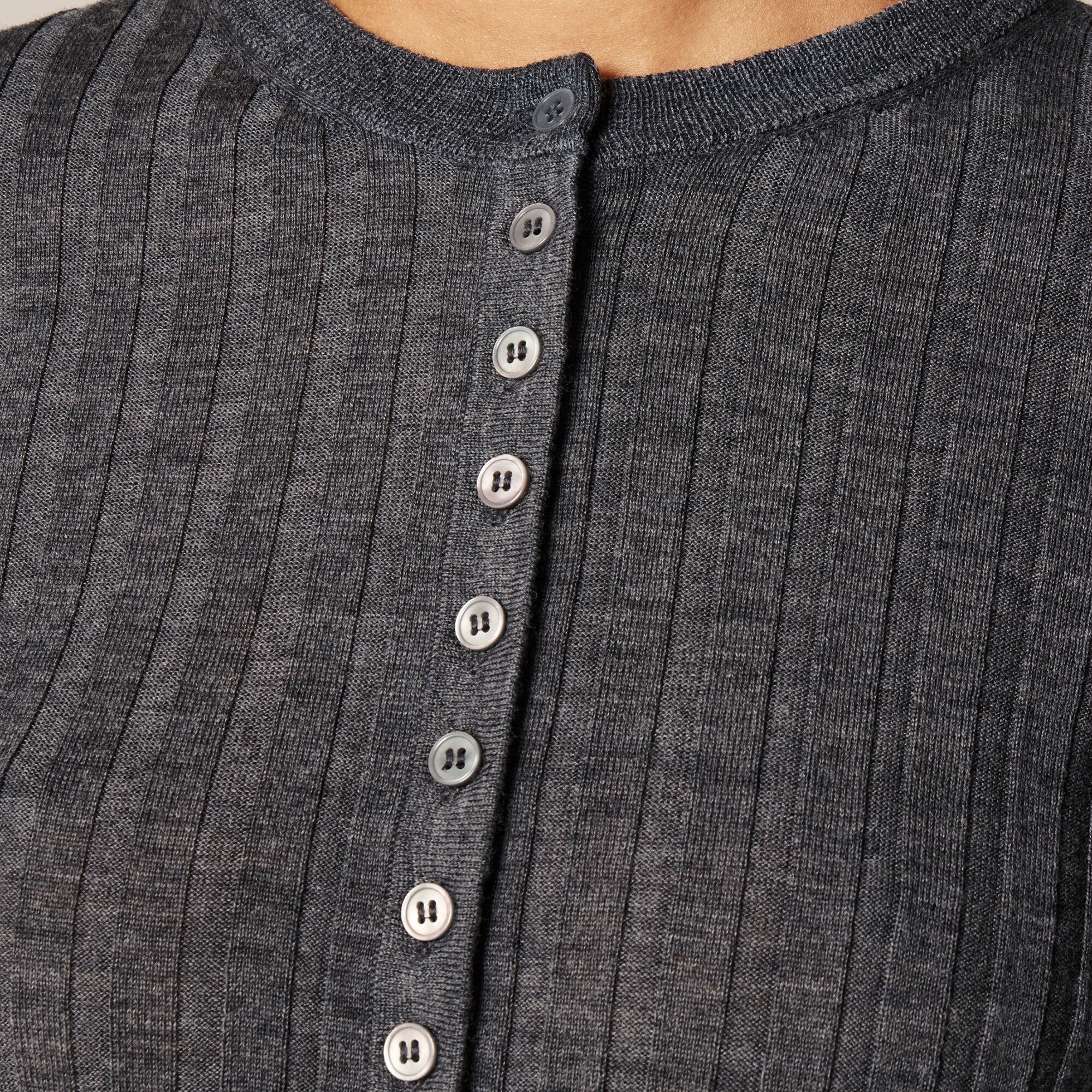 Wide-rib fitted cardigan top in merino wool