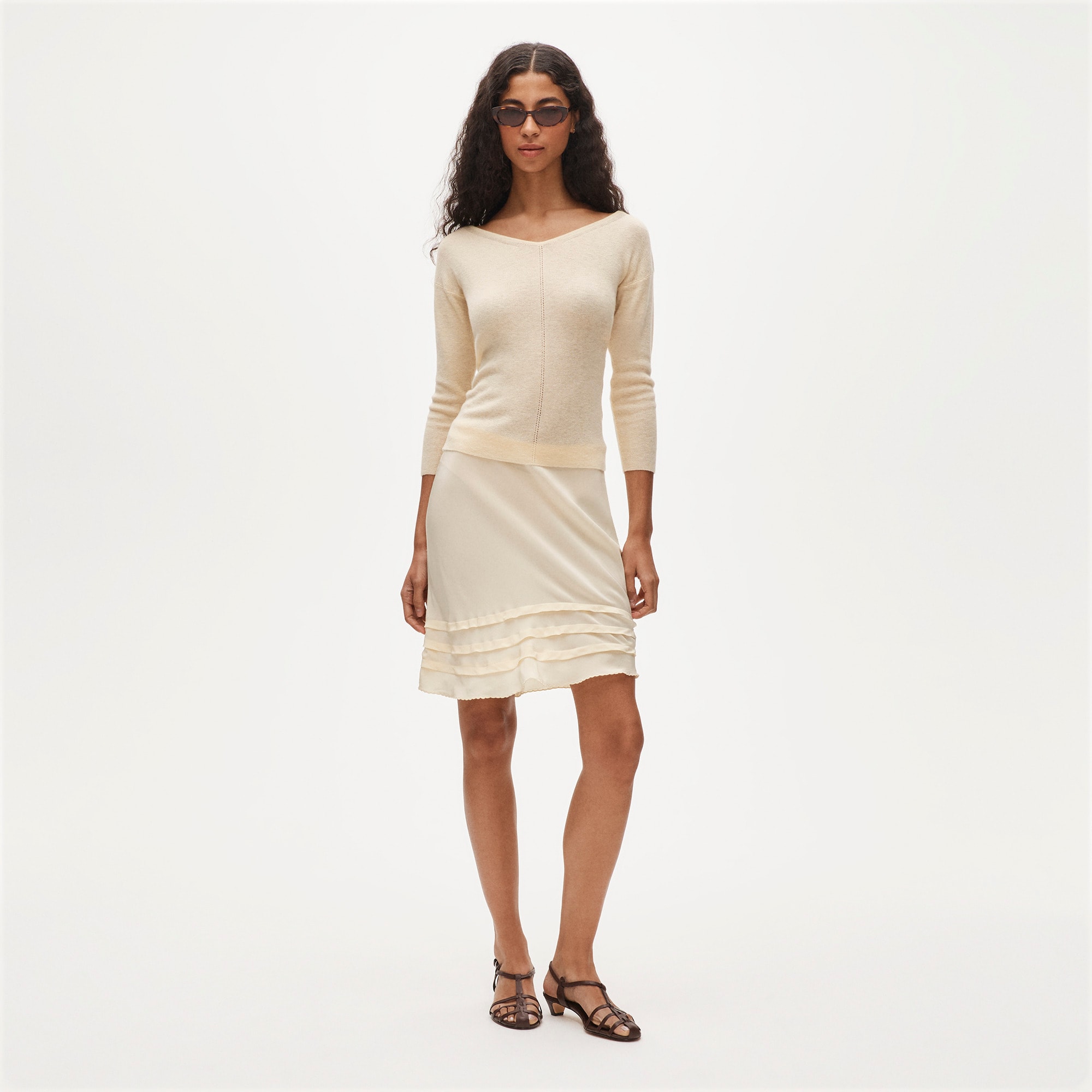 Featherweight cashmere wide V-neck sweater - image 3