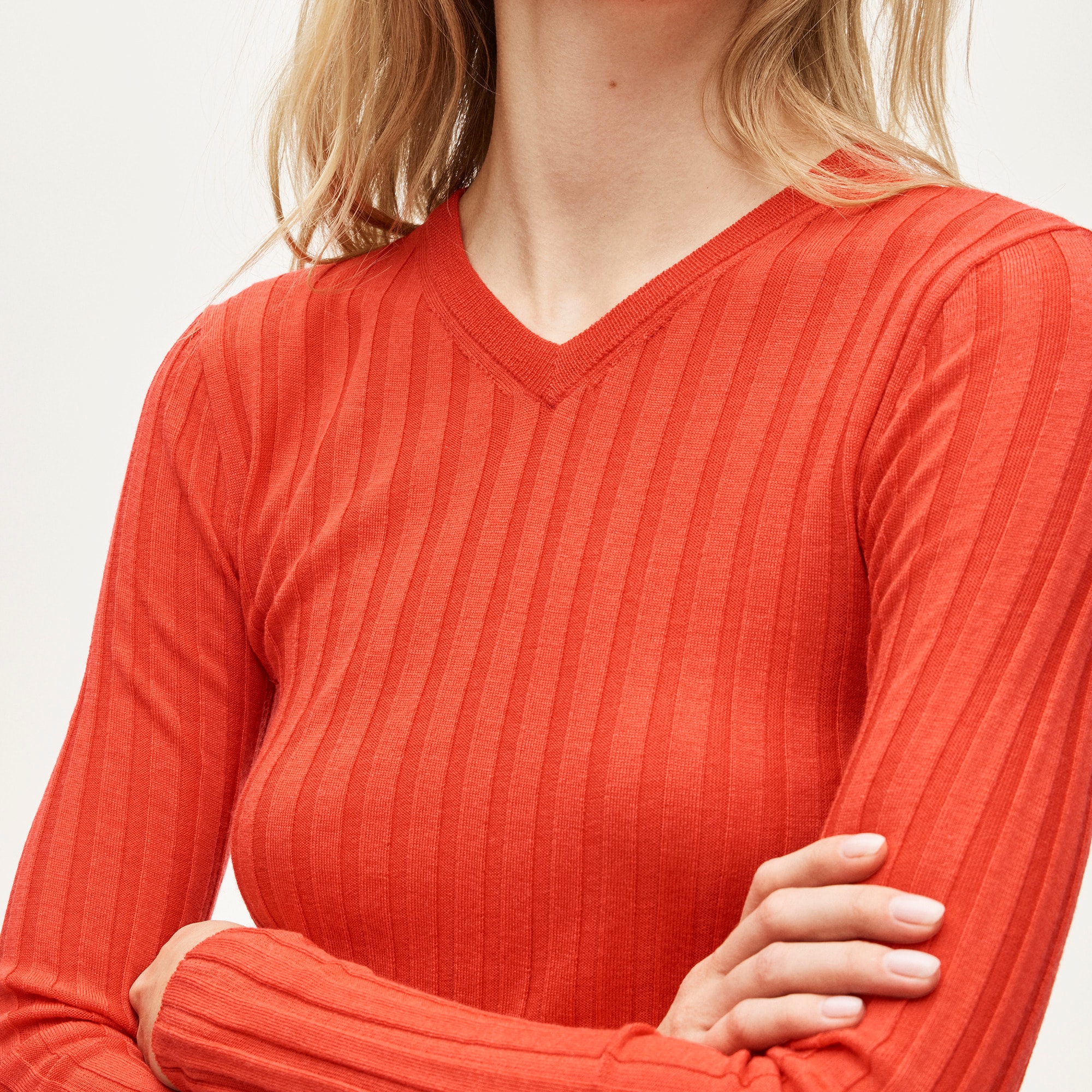 High V-neck wide-rib sweater in merino wool