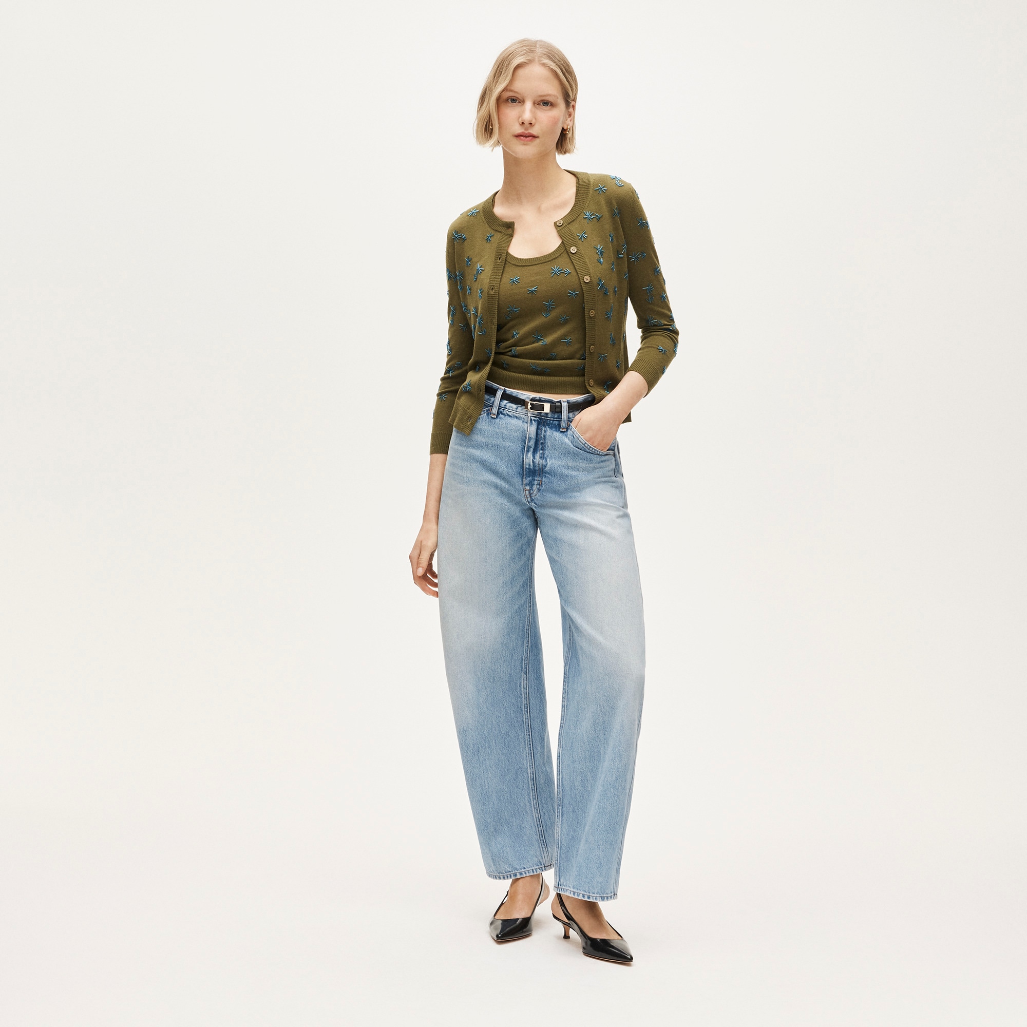 Scoopneck shell in merino wool with embellishments