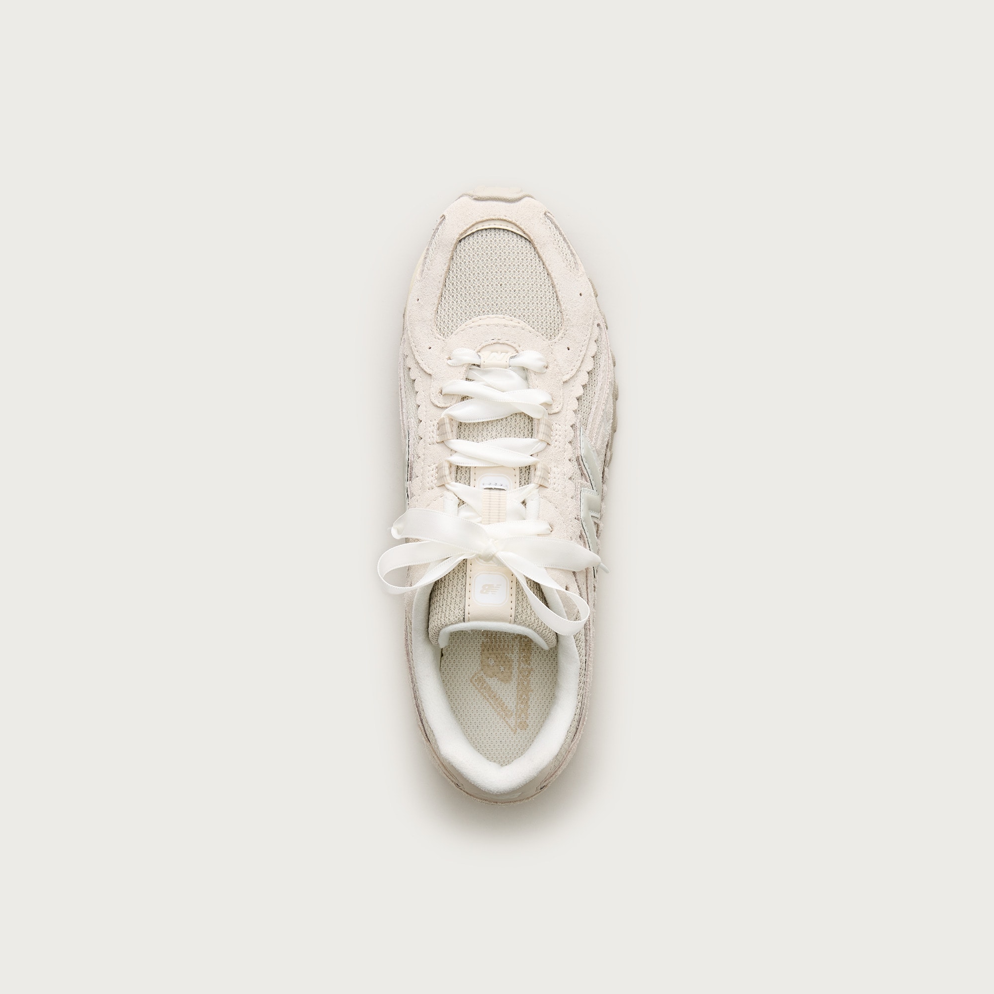 New Balance® 204L sneakers