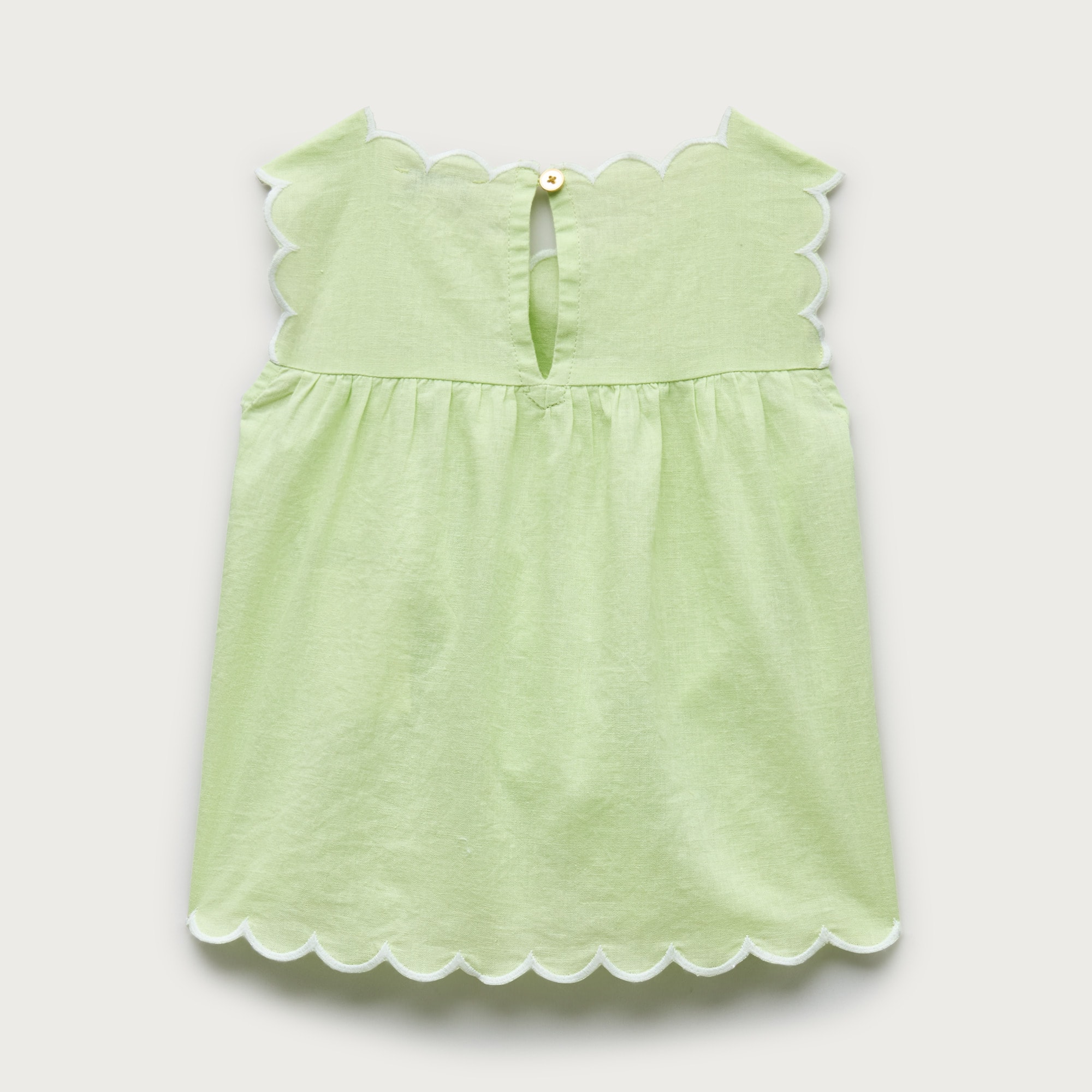 Girls' scallop-trim top in linen blend