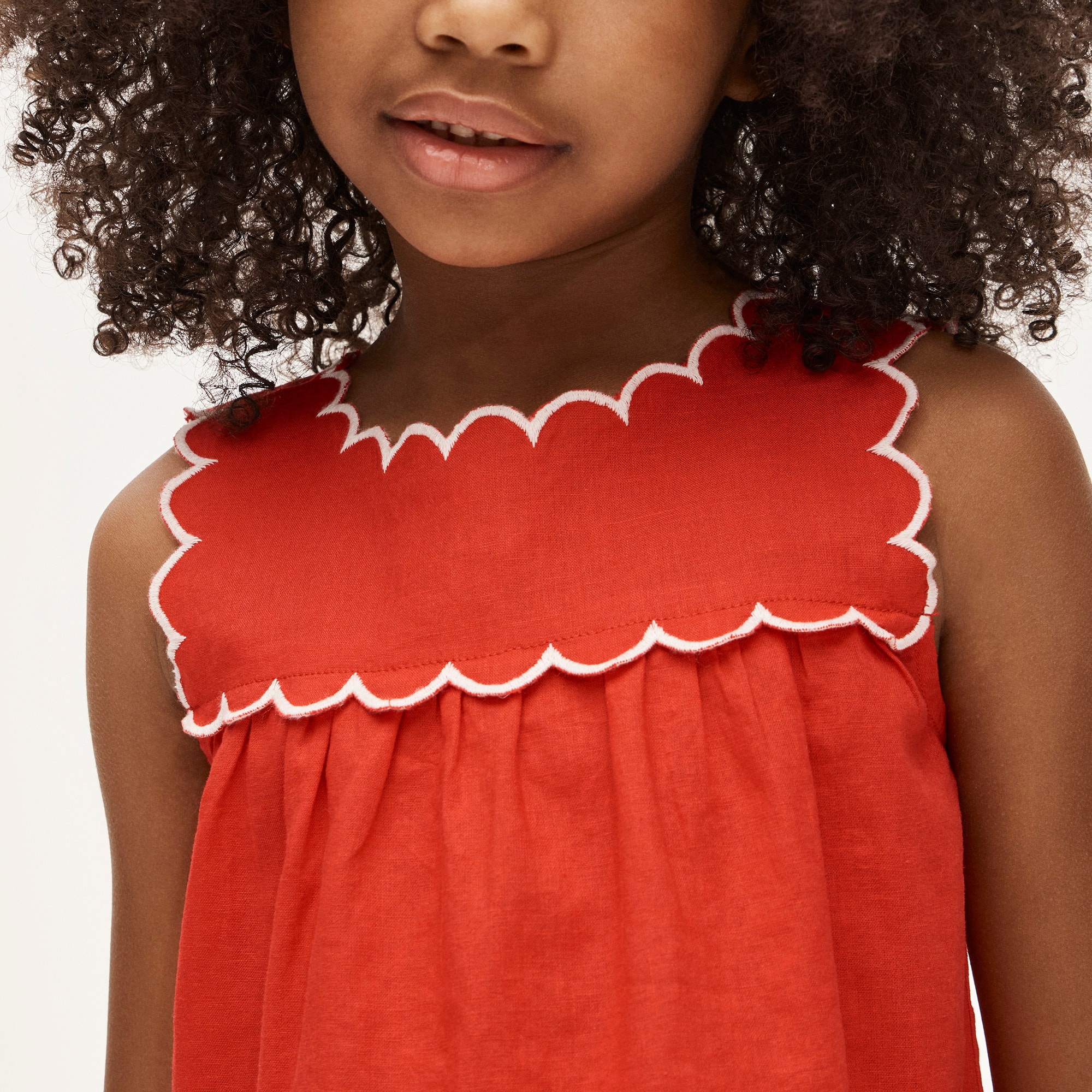 Girls' scallop-trim top in linen blend