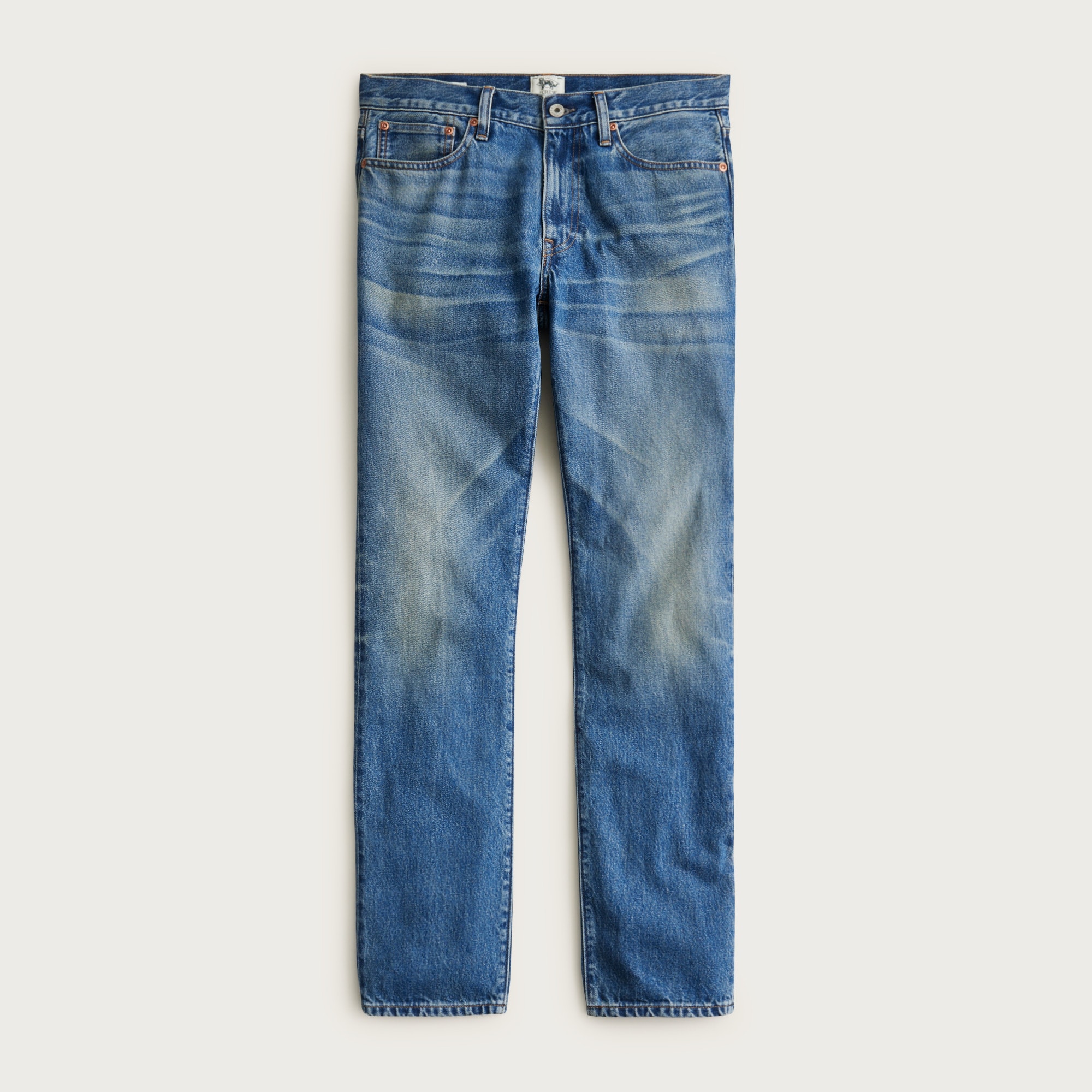  770&trade; Straight-fit jean in vintage medium wash