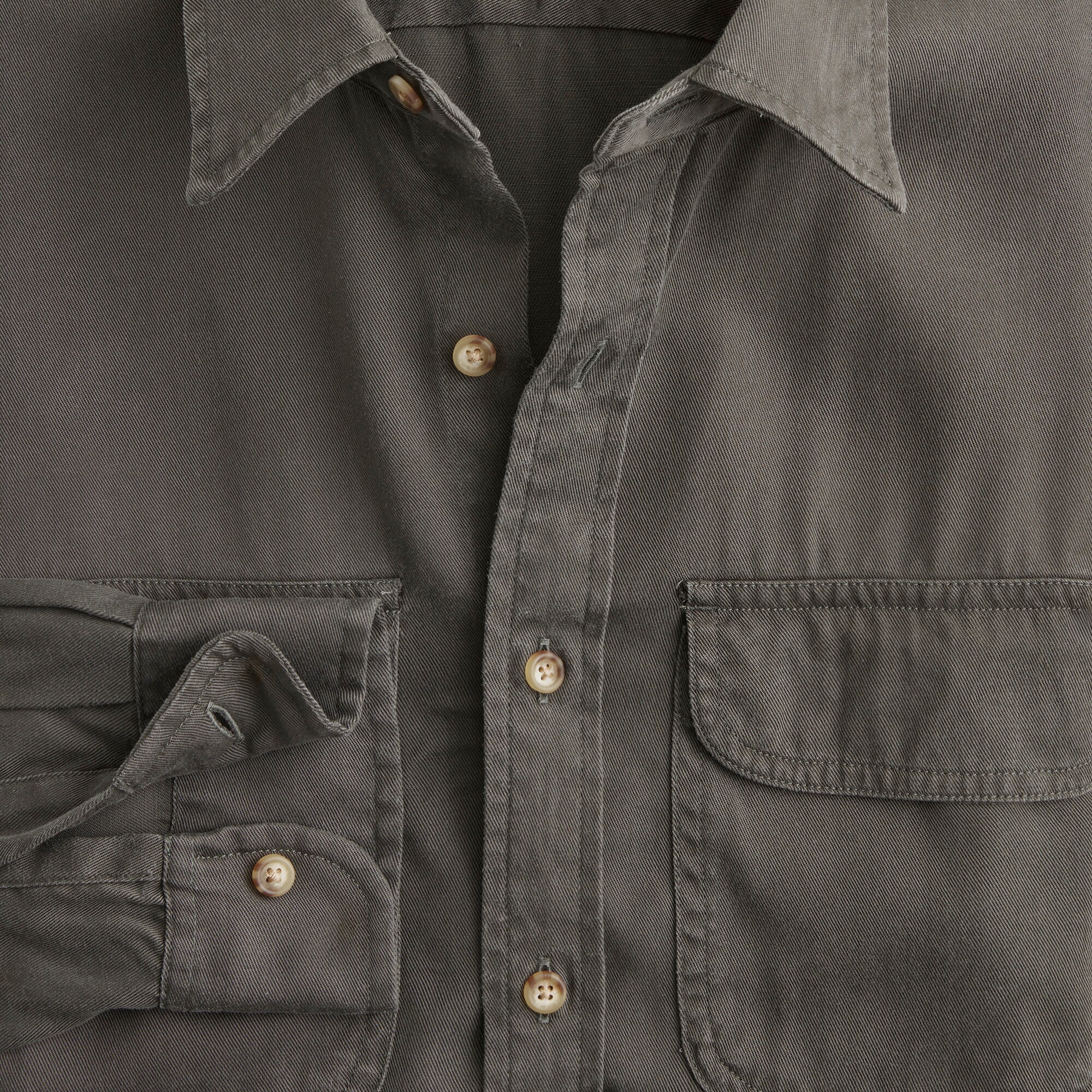 Two-pocket workshirt in TENCEL™ lyocell