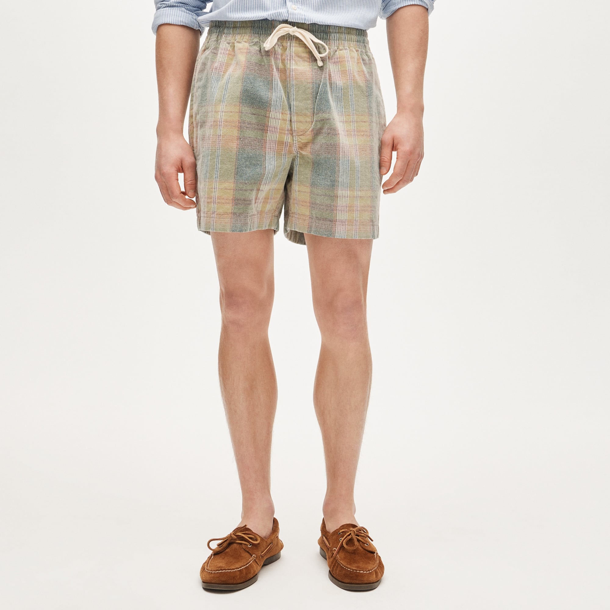 5" corduroy dock short in plaid