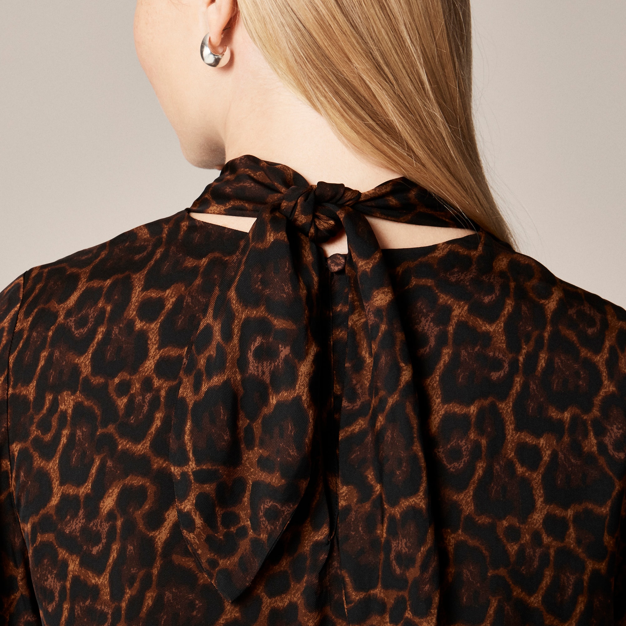 Scarf-neck shift dress in leopard print - image 3