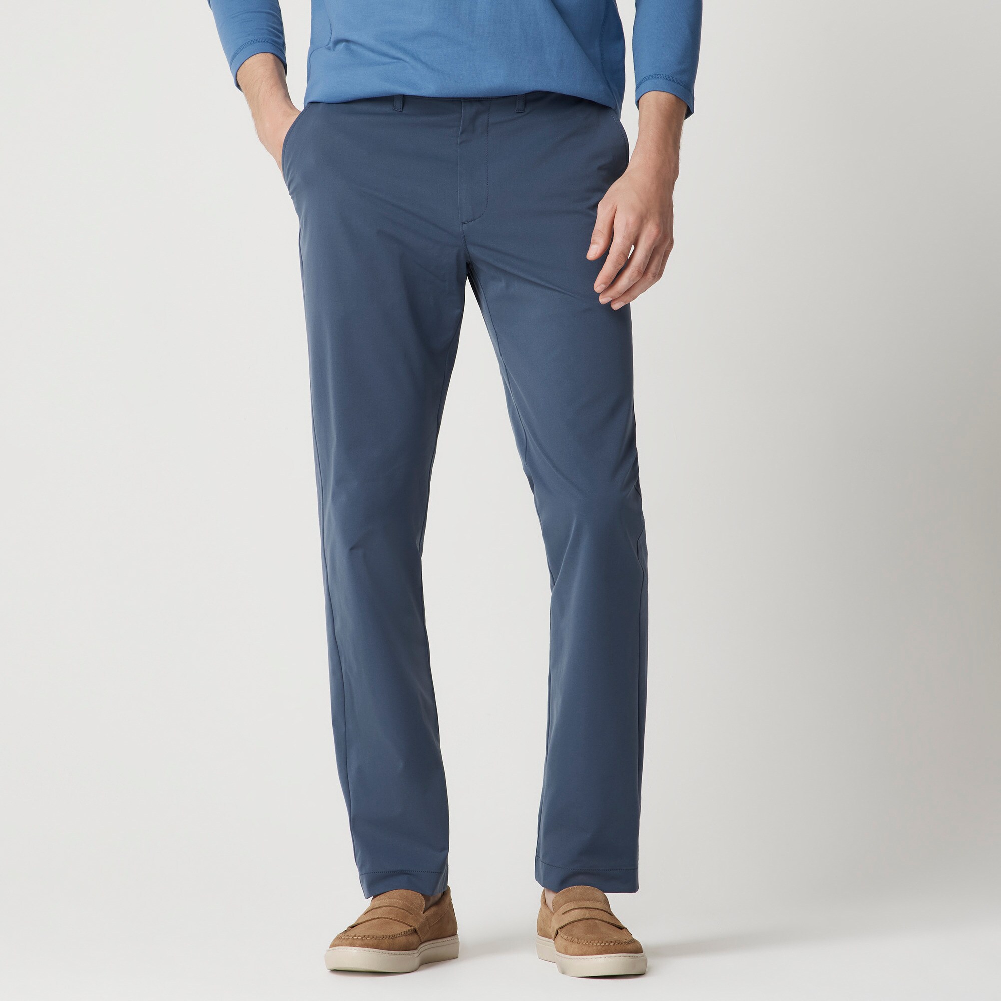 Straight-fit Tech Chino Pant For Men | Factory