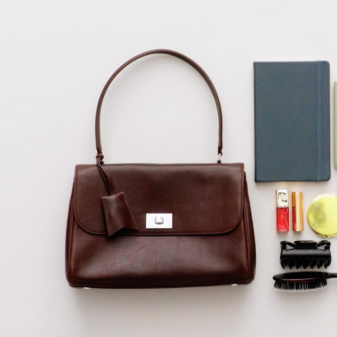 Evie shoulder bag in leather