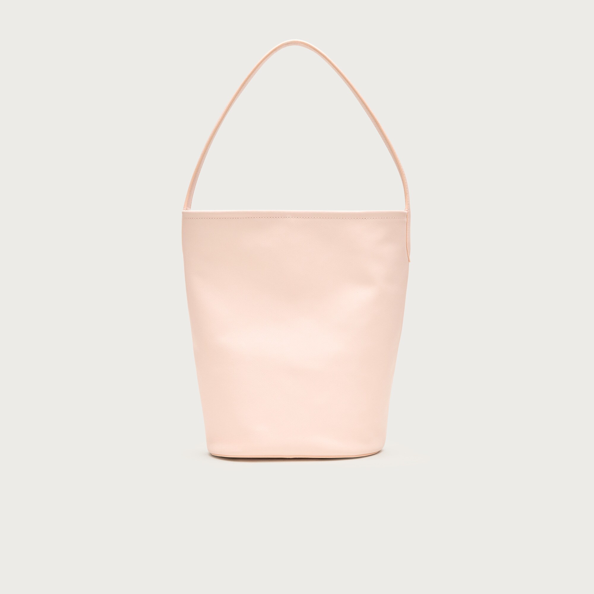 womens Berkeley bucket bag in leather