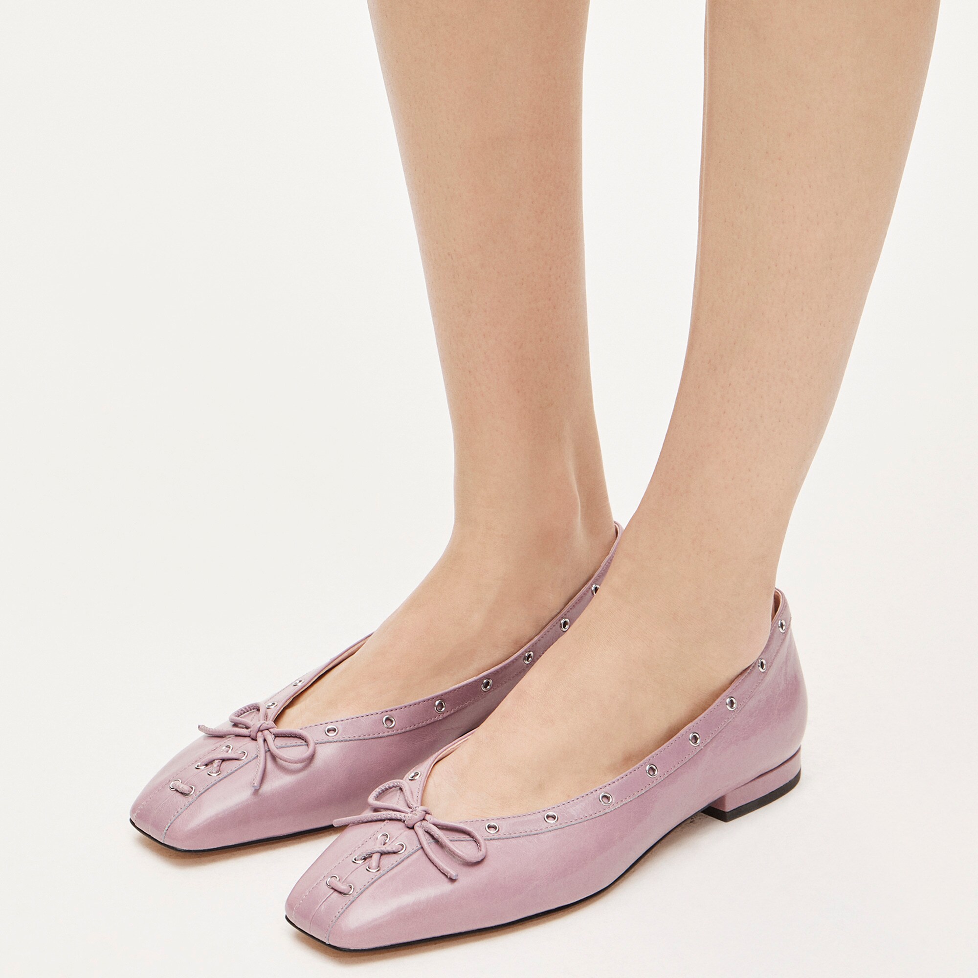 Sophie grommet ballet flats in Italian leather