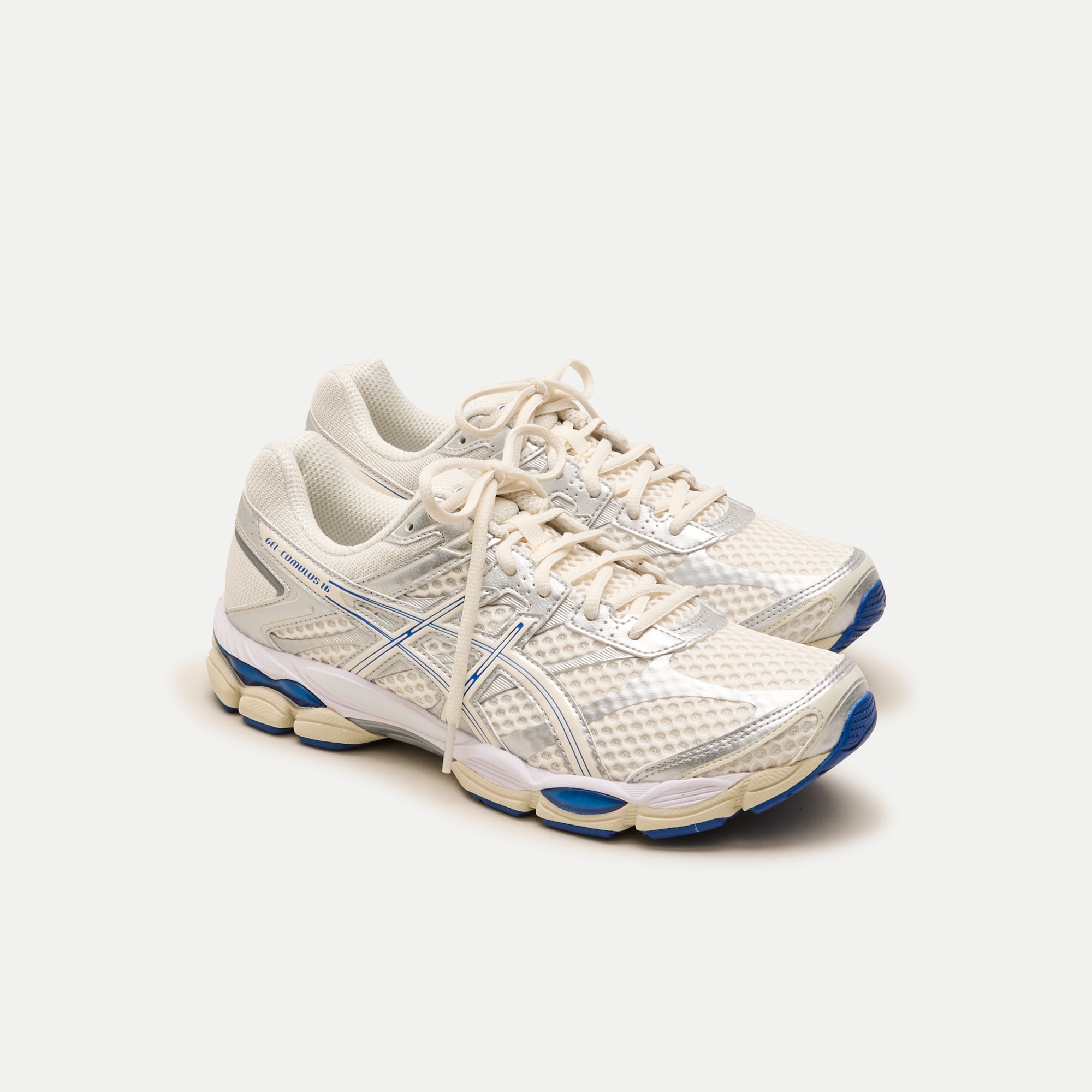 ASICS® GEL-CUMULUS 16 sneakers