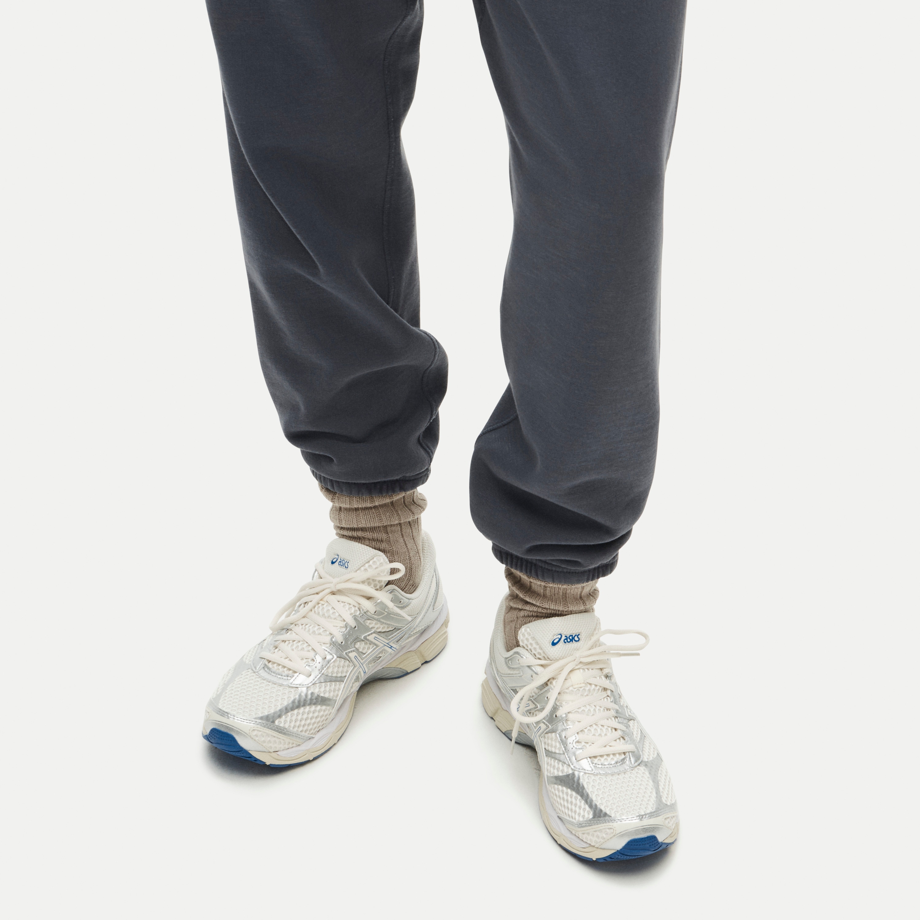 ASICS® GEL-CUMULUS 16 sneakers