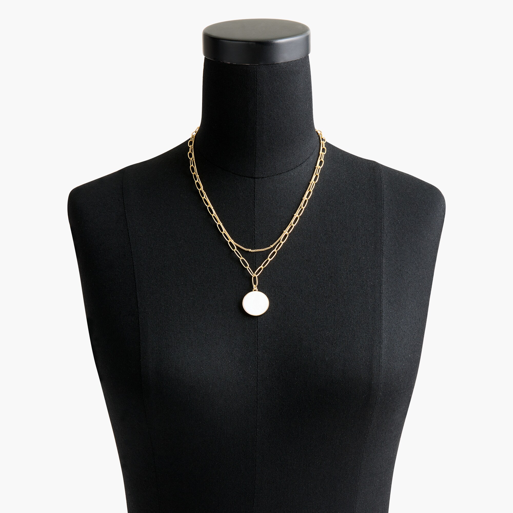 Circle pendant layering necklace