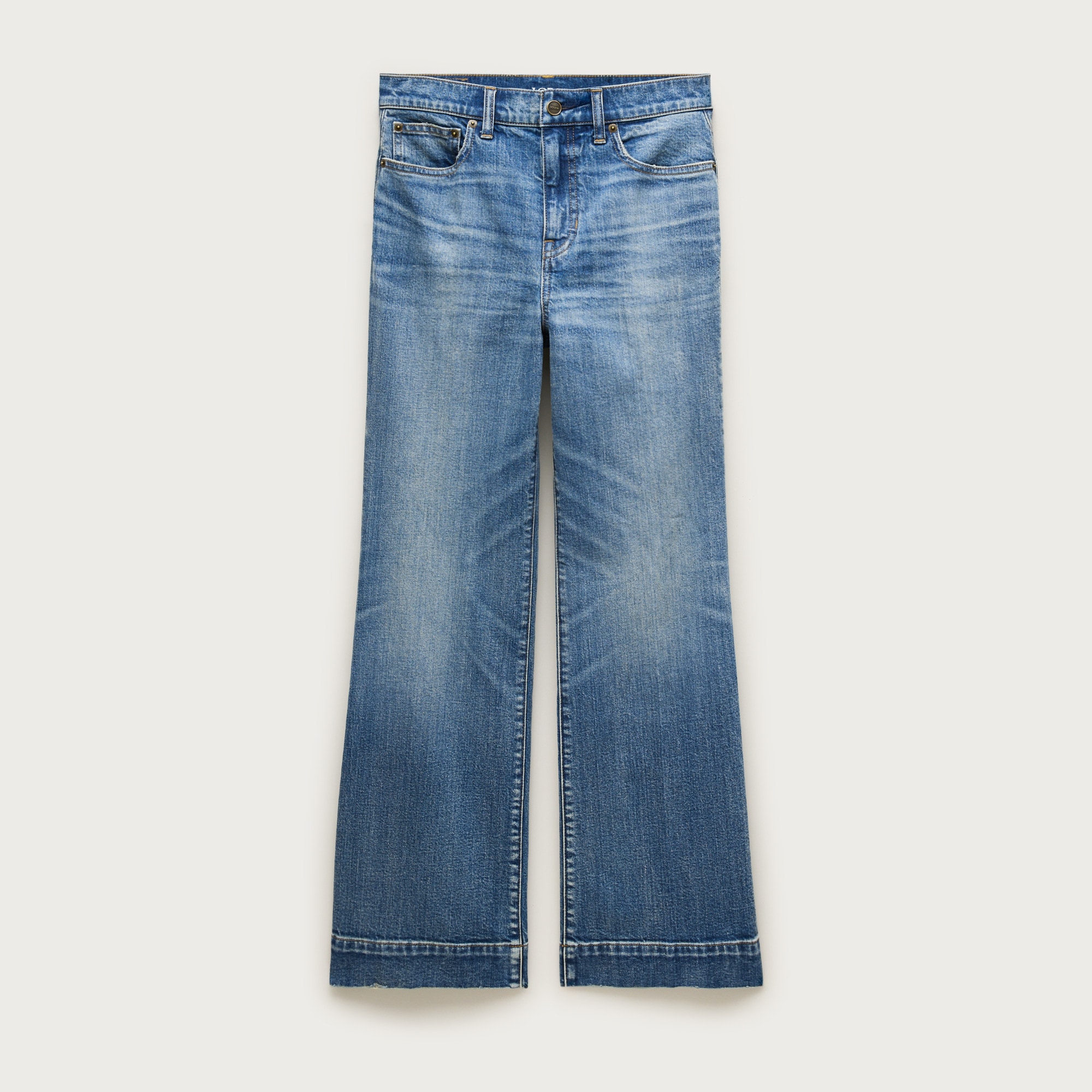 Charley kickout cropped jean in semi-stretch