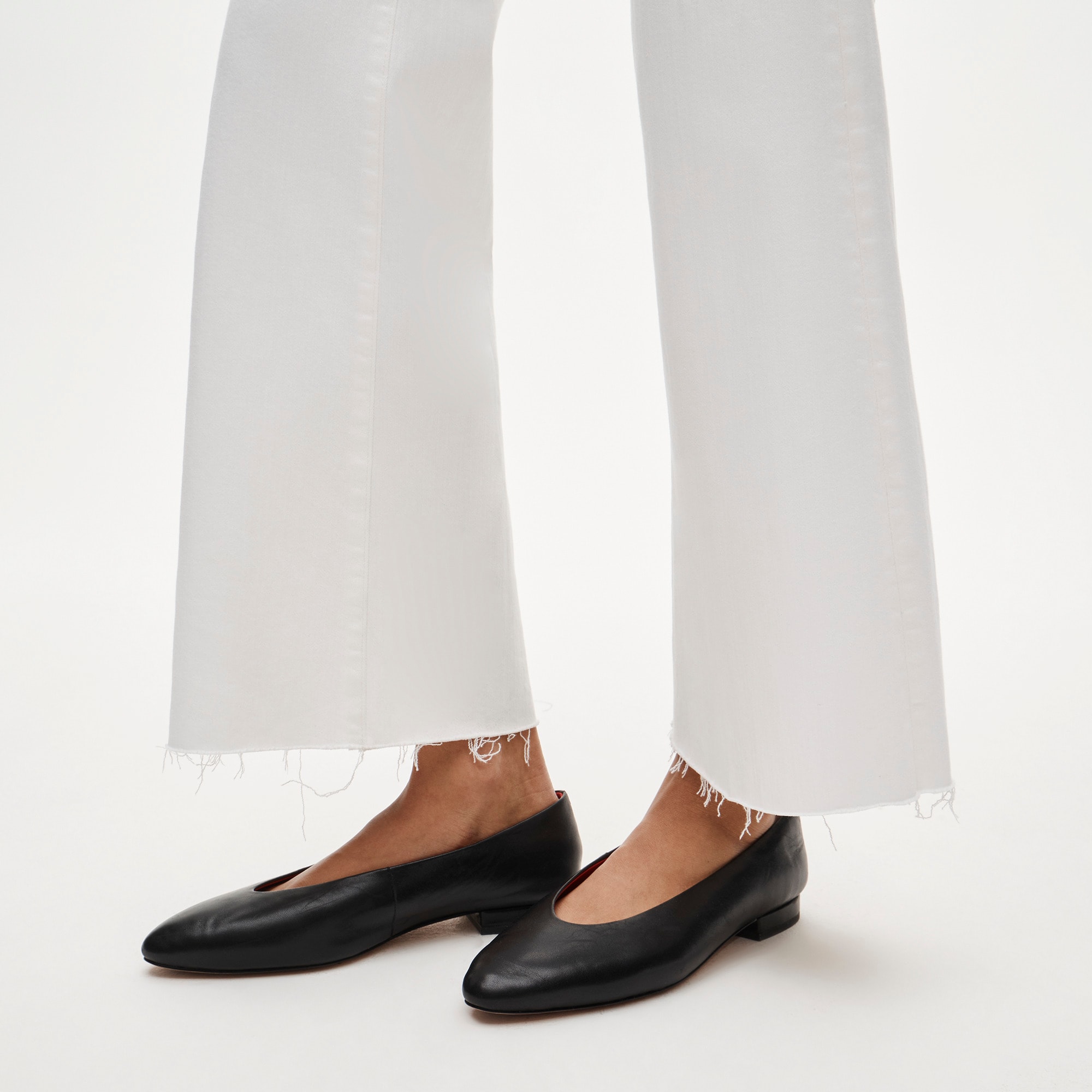 Charley kickout cropped jean in super-stretch