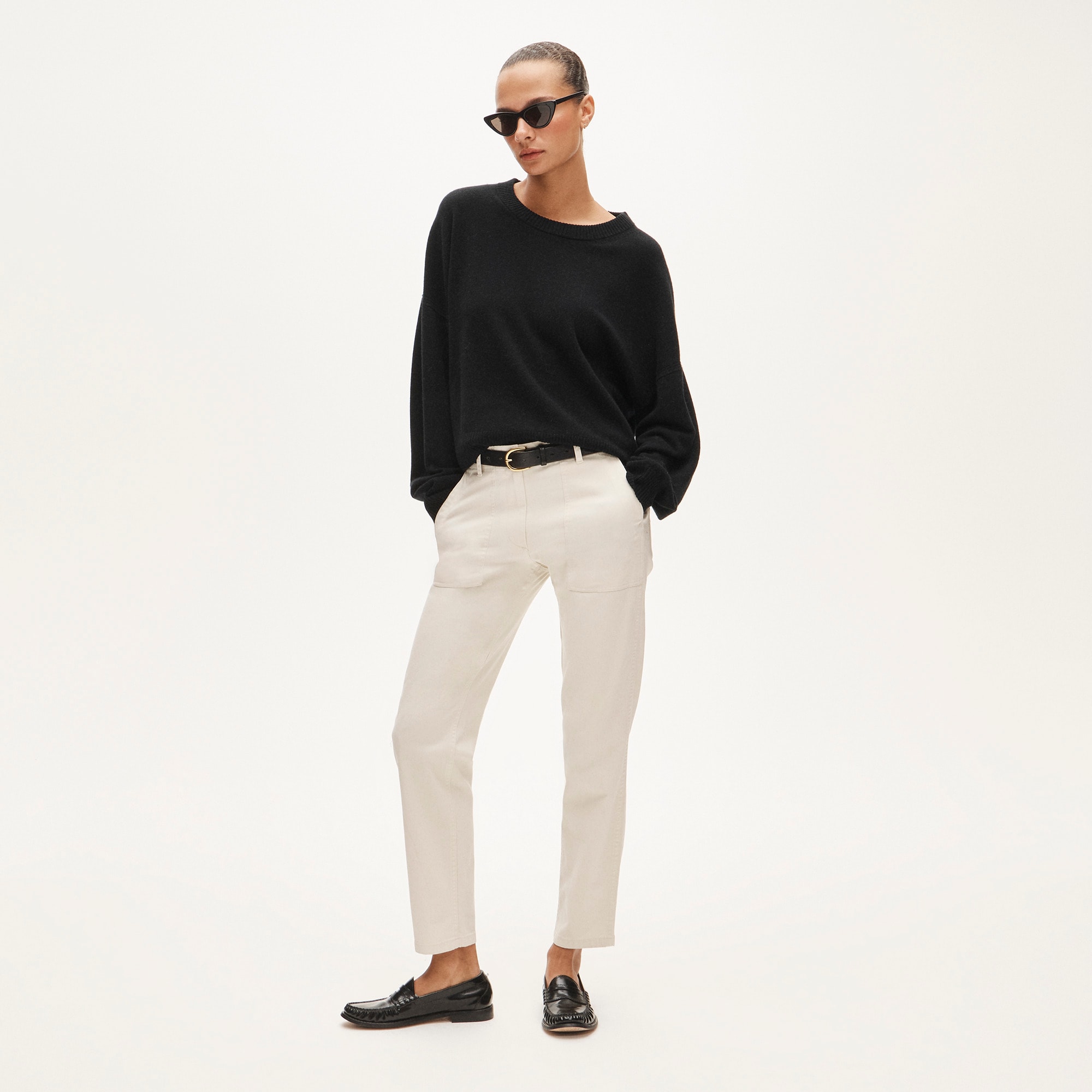 Patch-pocket slim chino pant