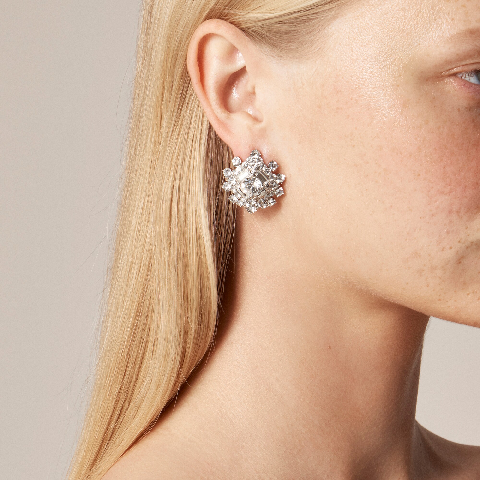  Crystal stud earrings