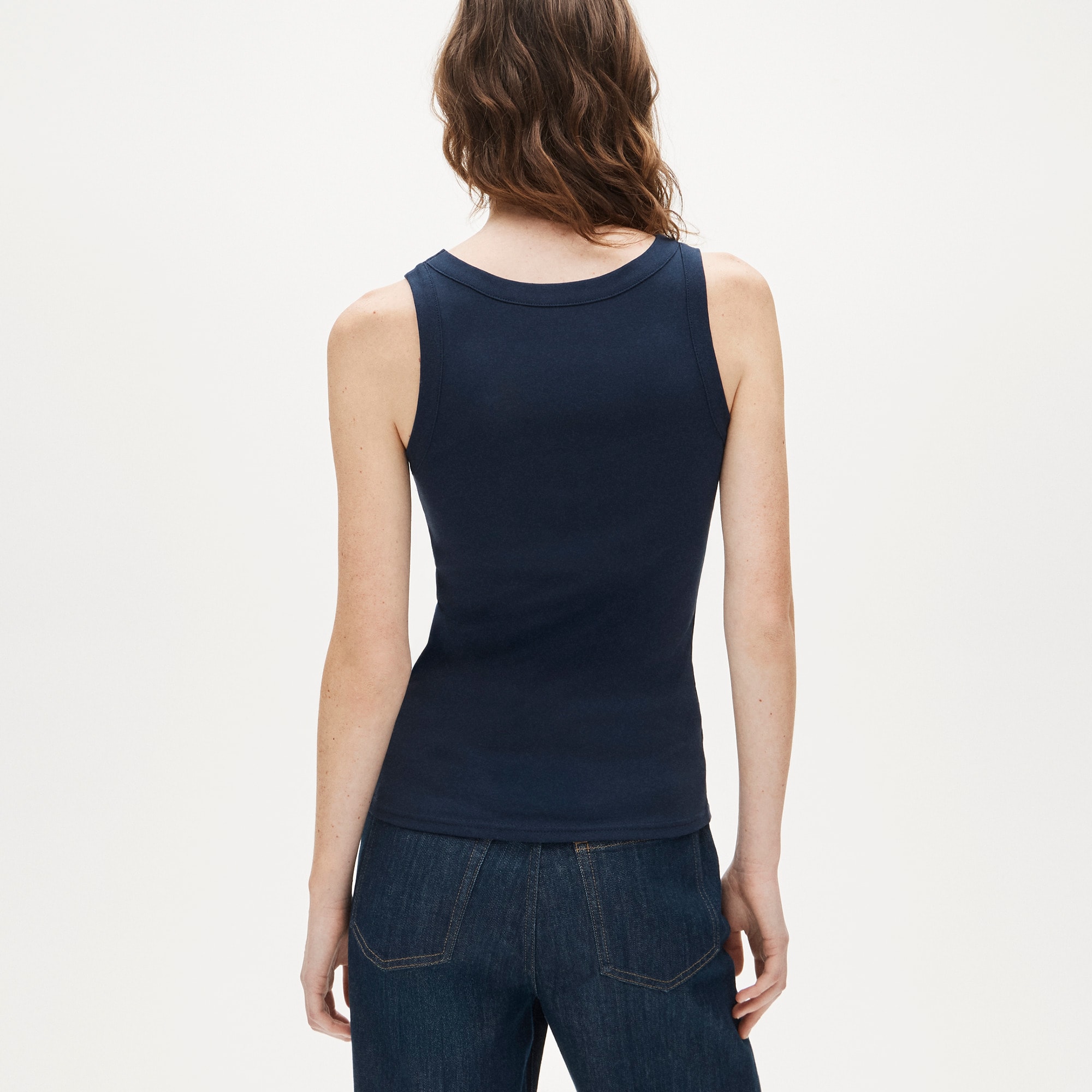 New perfect-fit high-neck tank top