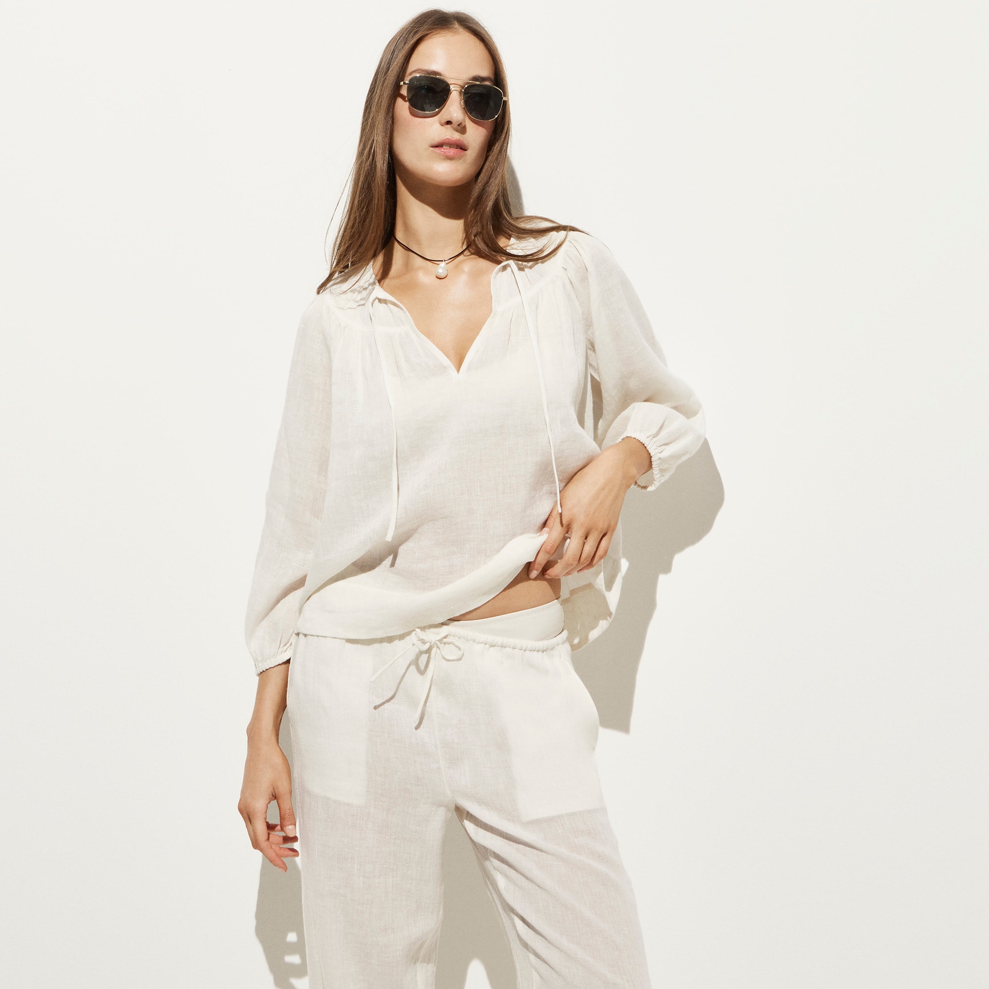 Long-sleeve tunic top in linen-cotton blend