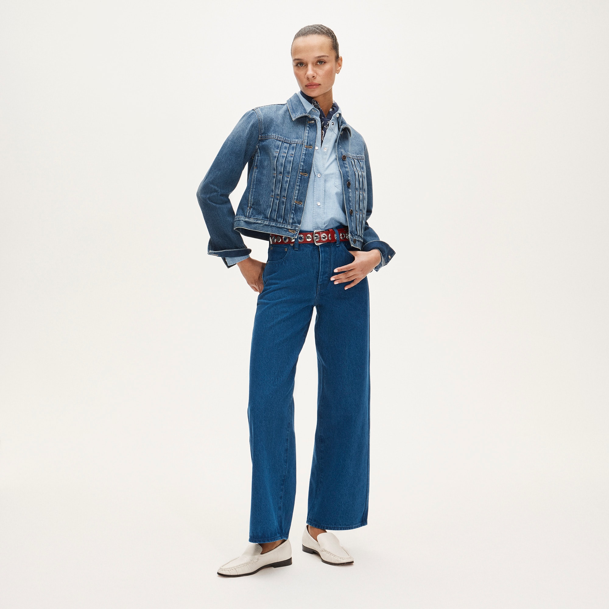 Cropped denim jacket with pintucks - image 3