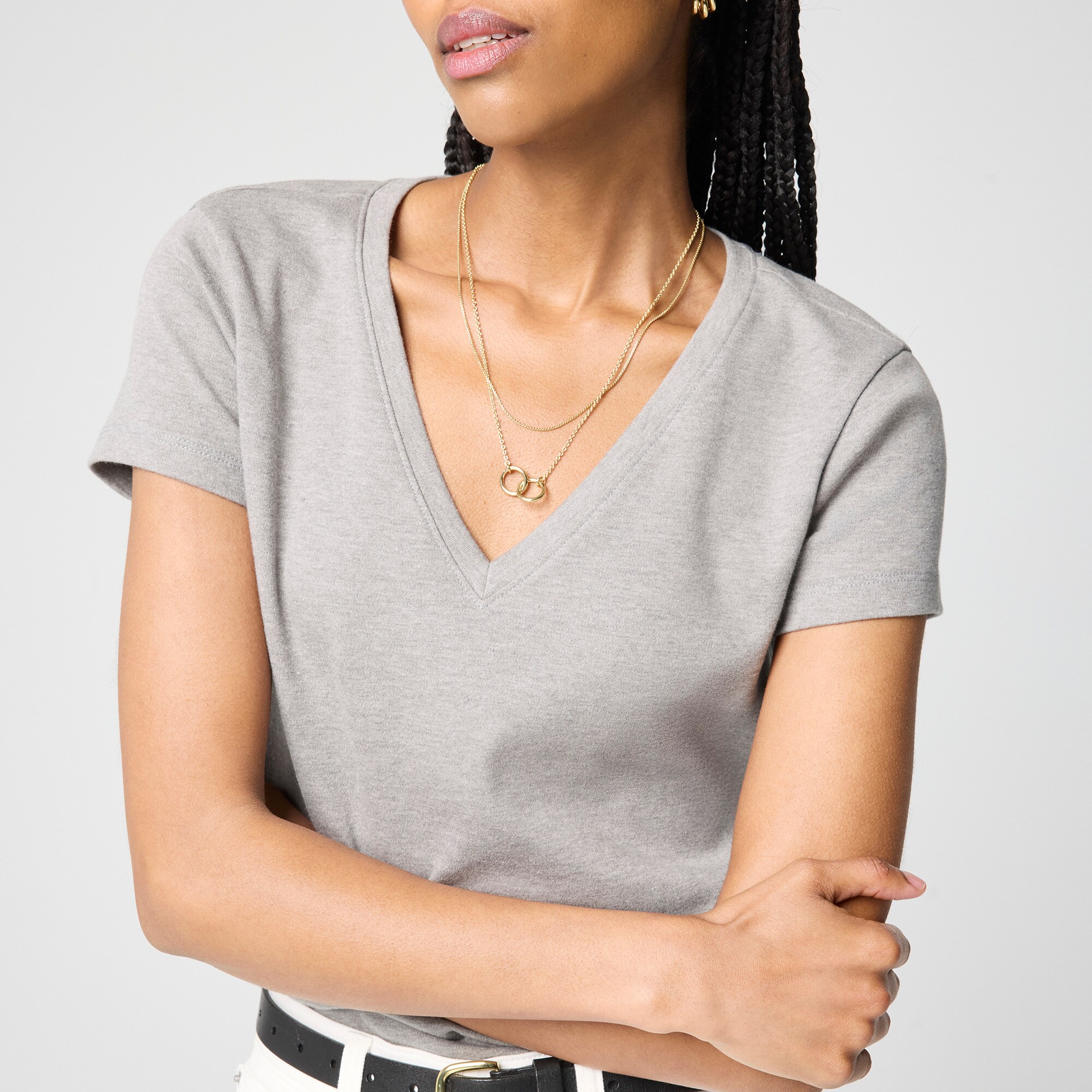 Essential v-neck tee