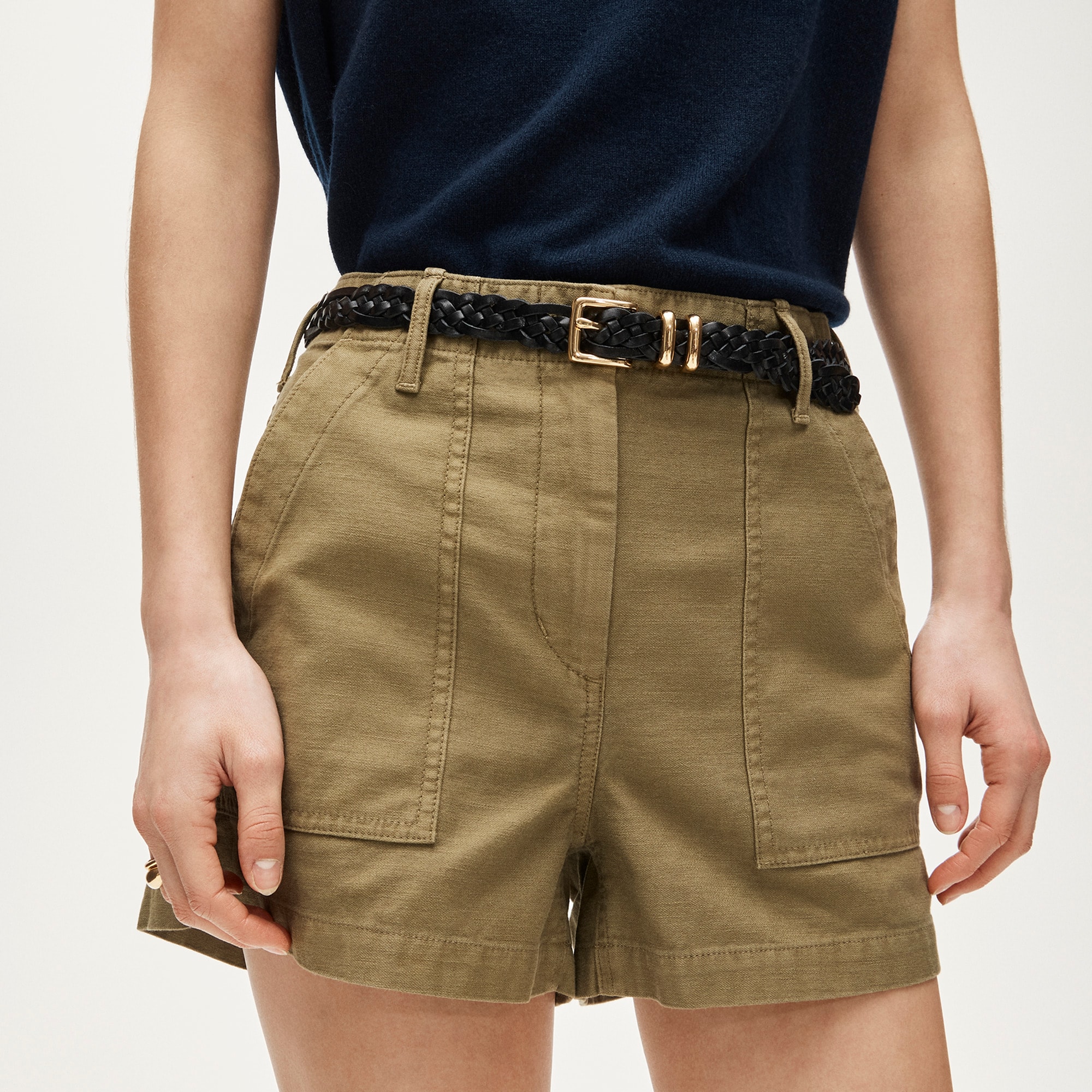 Utility-pocket short in sateen - image 4